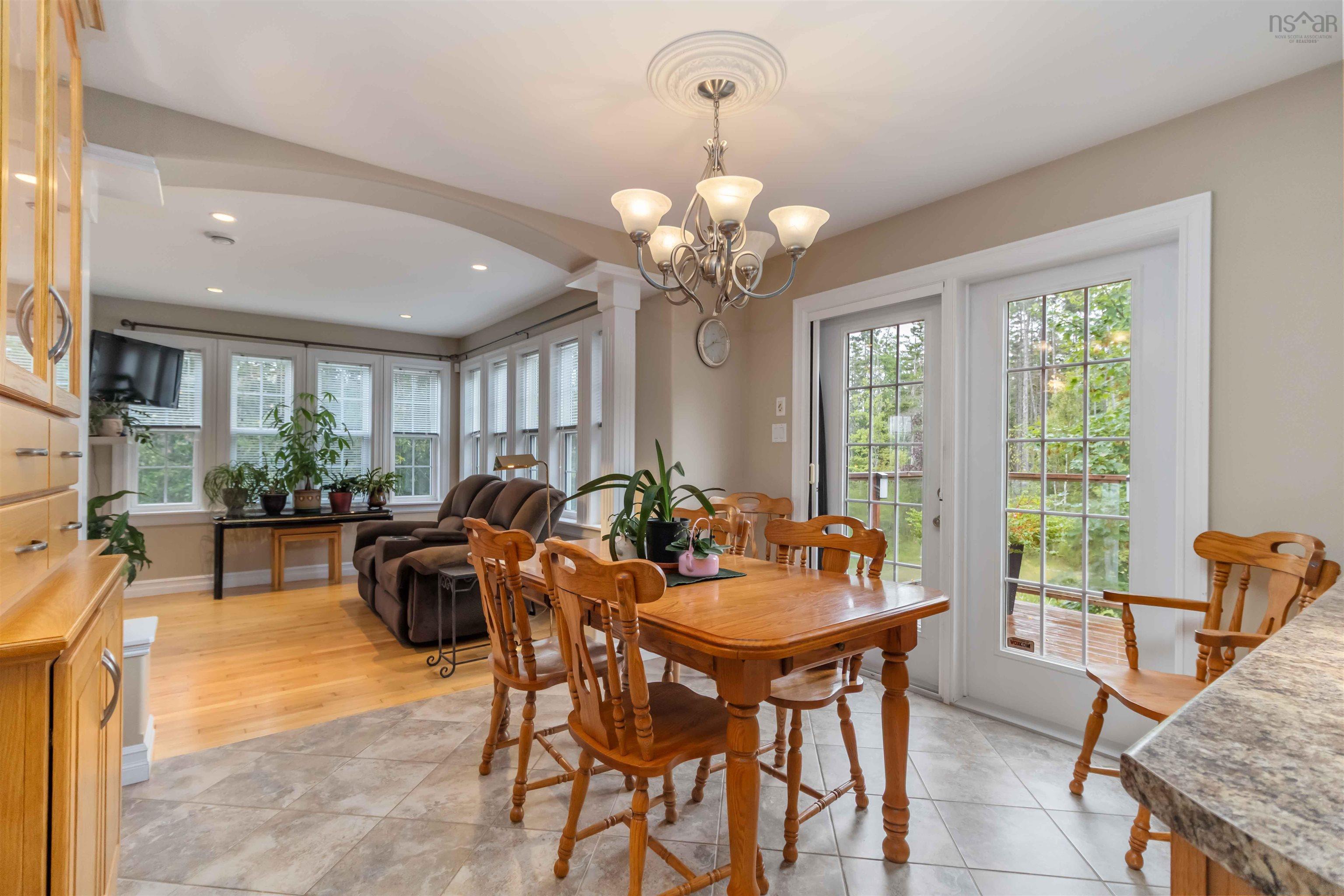 $835,000.00: 16 Valerie Court, Windsor Junction