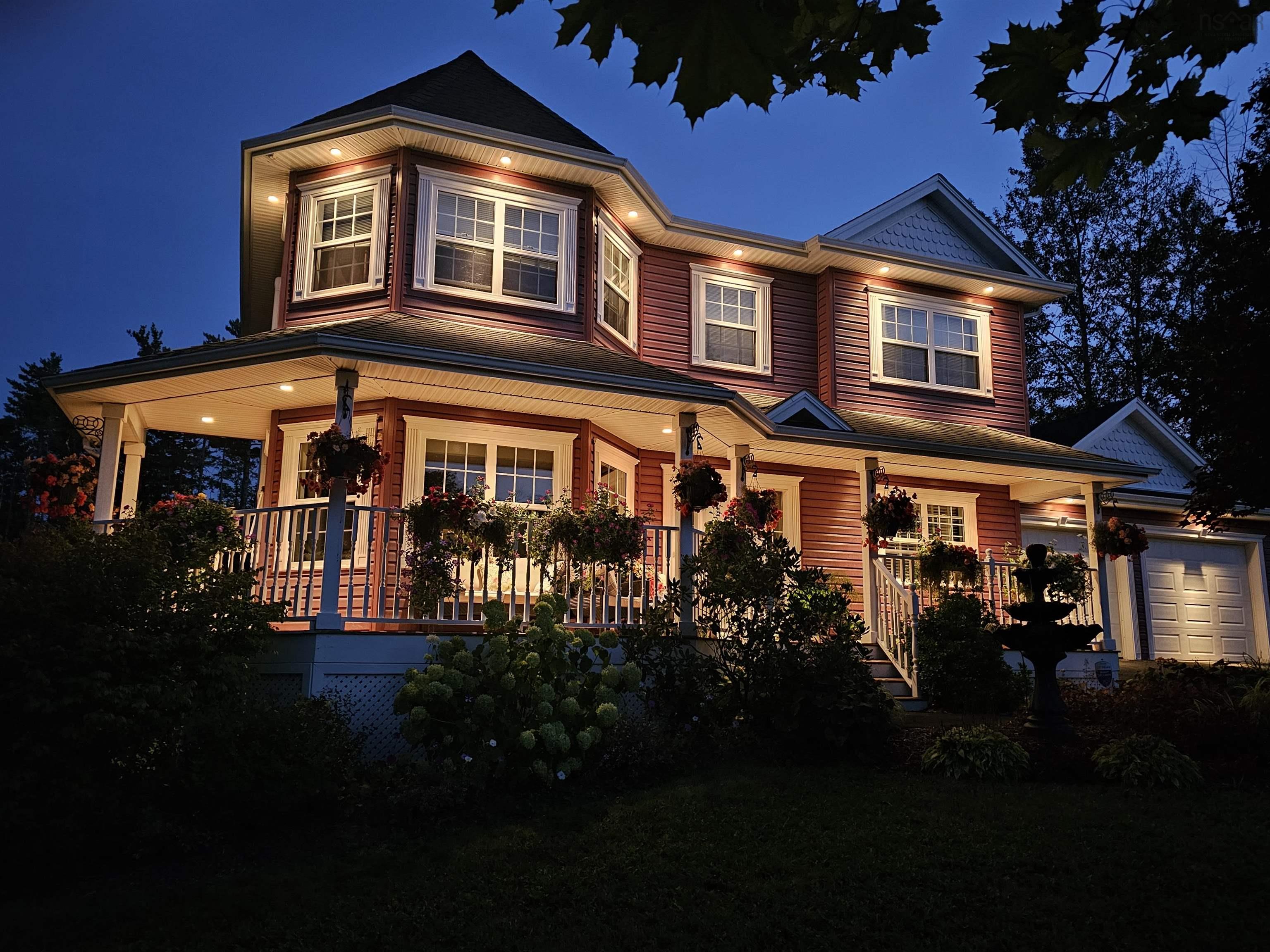 $835,000.00: 16 Valerie Court, Windsor Junction