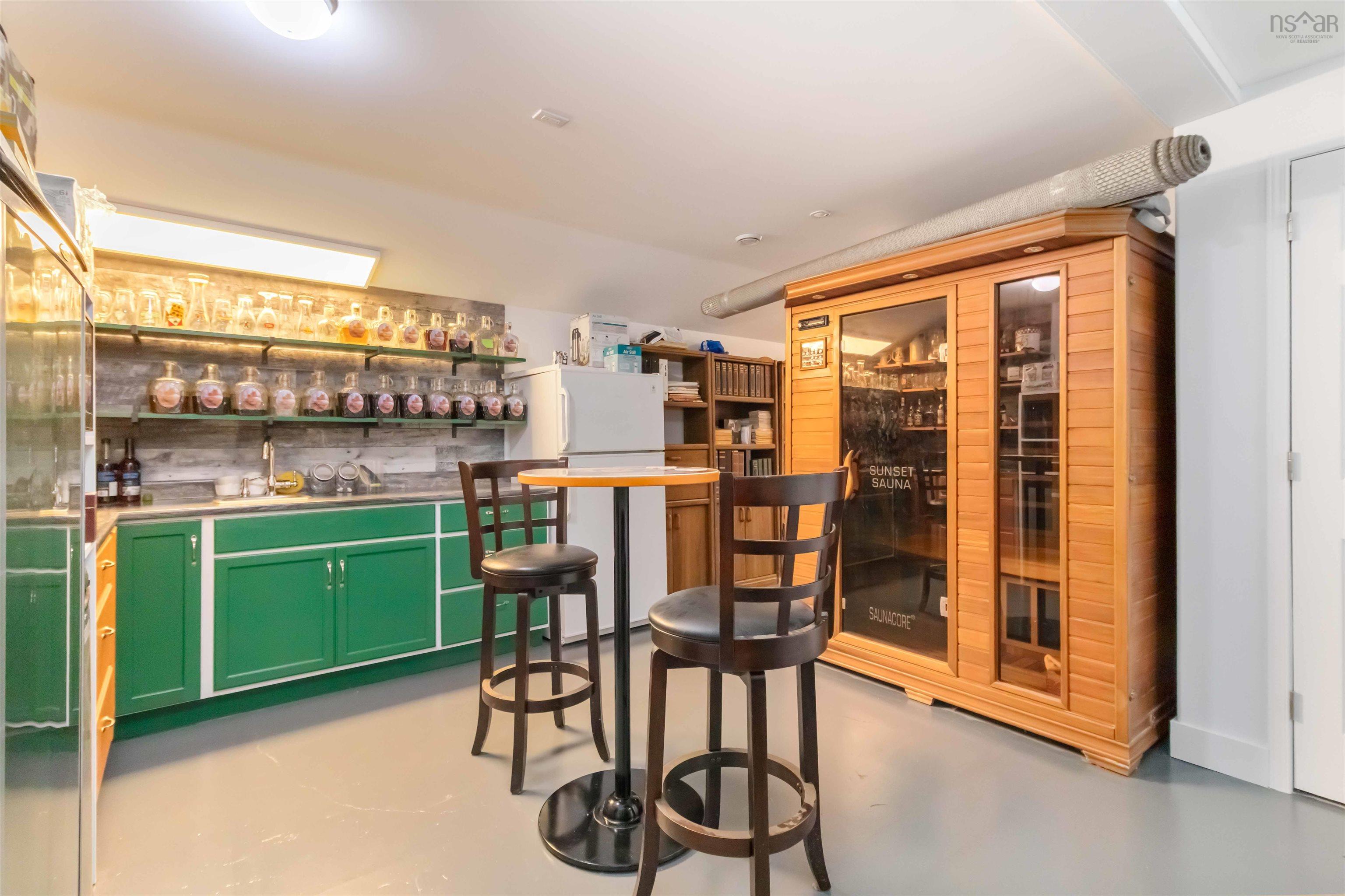 $835,000.00: 16 Valerie Court, Windsor Junction