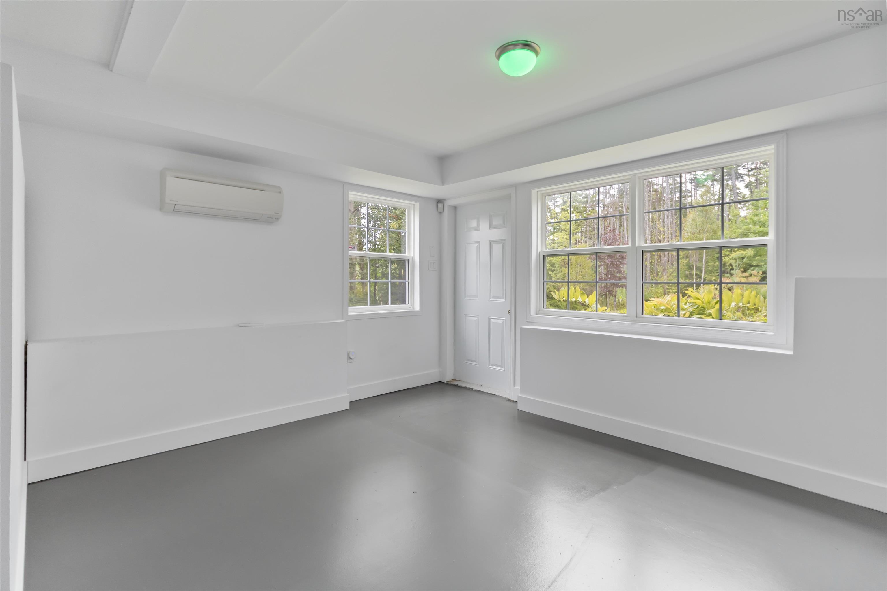 $835,000.00: 16 Valerie Court, Windsor Junction