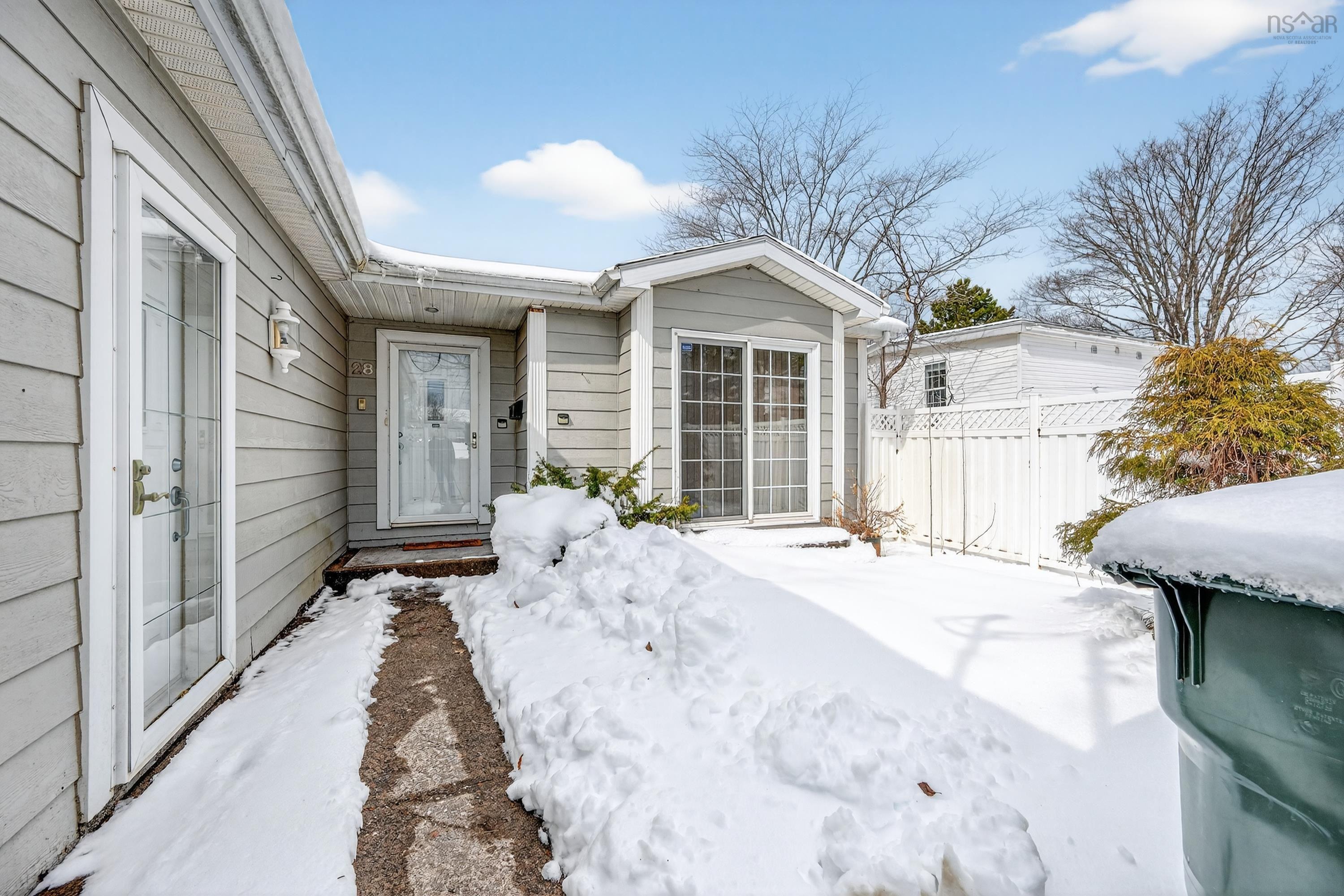 $479,900.00: 28 OLD KINGS Road, Sydney