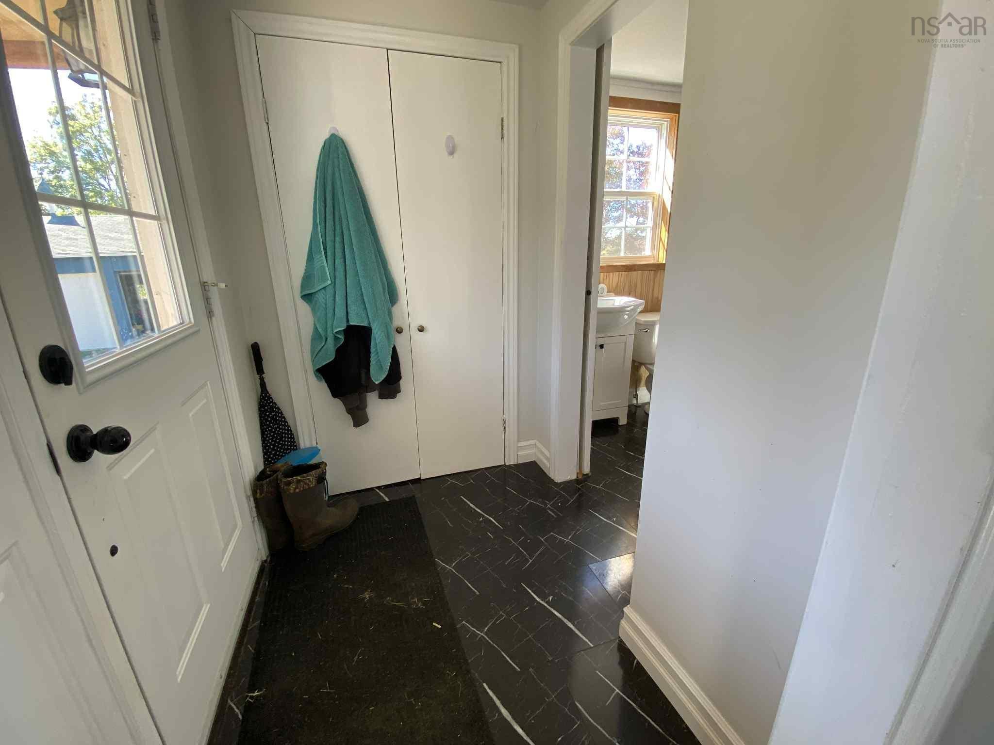 $455,000.00: 2799 1 Highway, Upper Clements