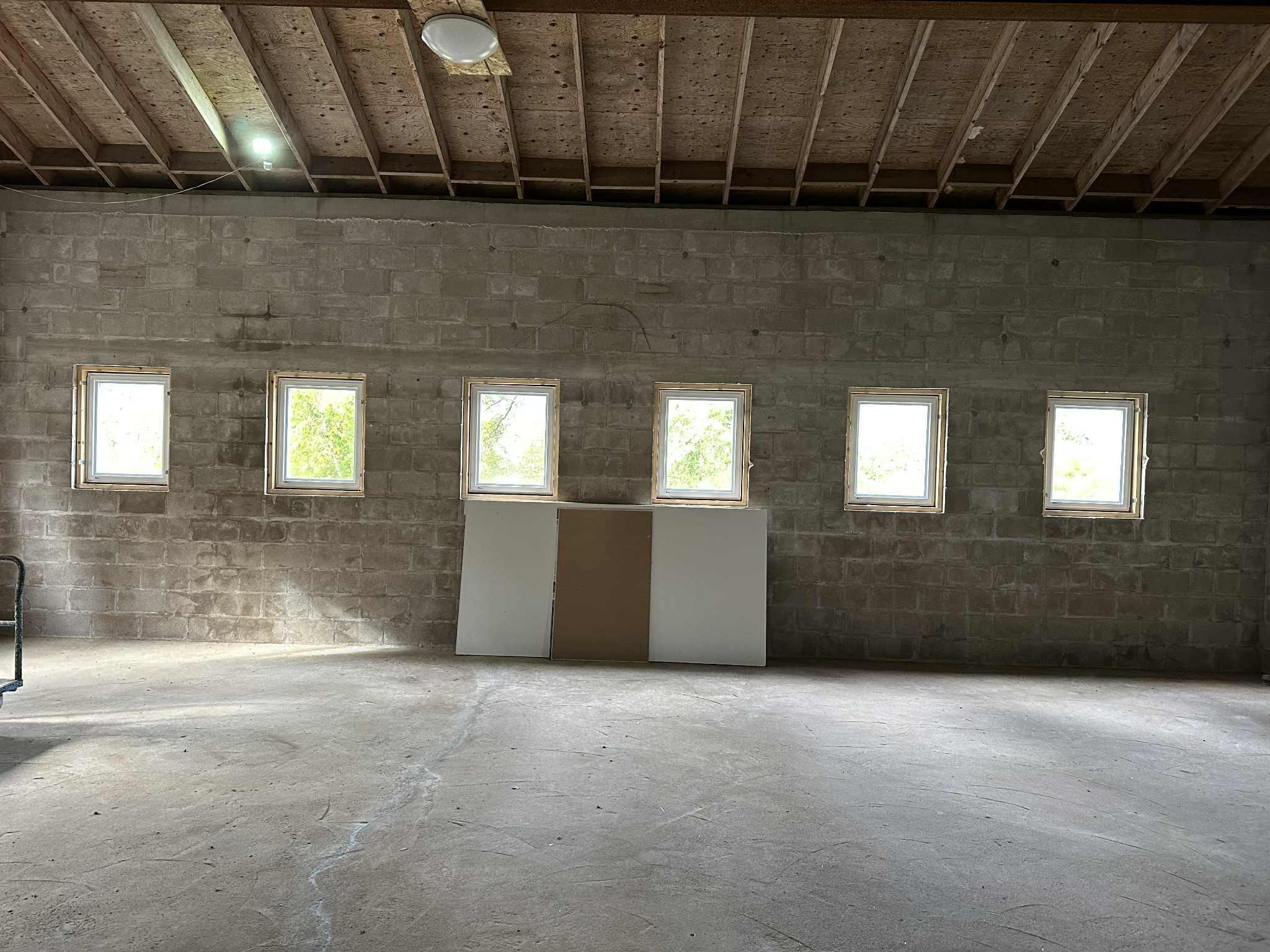 $455,000.00: 2799 1 Highway, Upper Clements