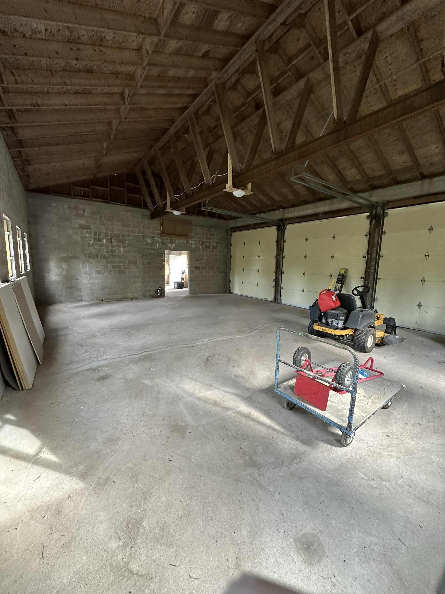 $455,000.00: 2799 1 Highway, Upper Clements