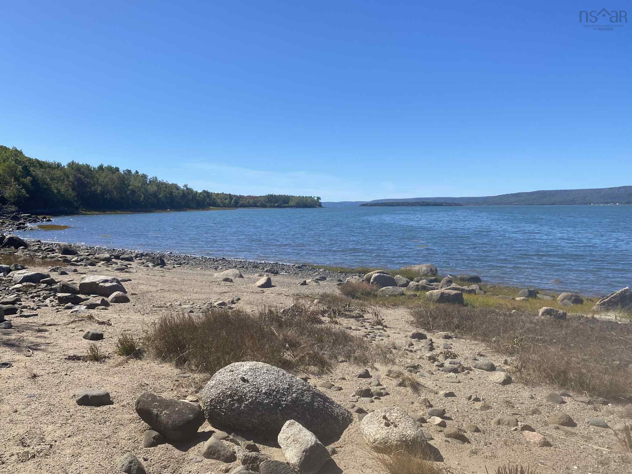 $455,000.00: 2799 1 Highway, Upper Clements