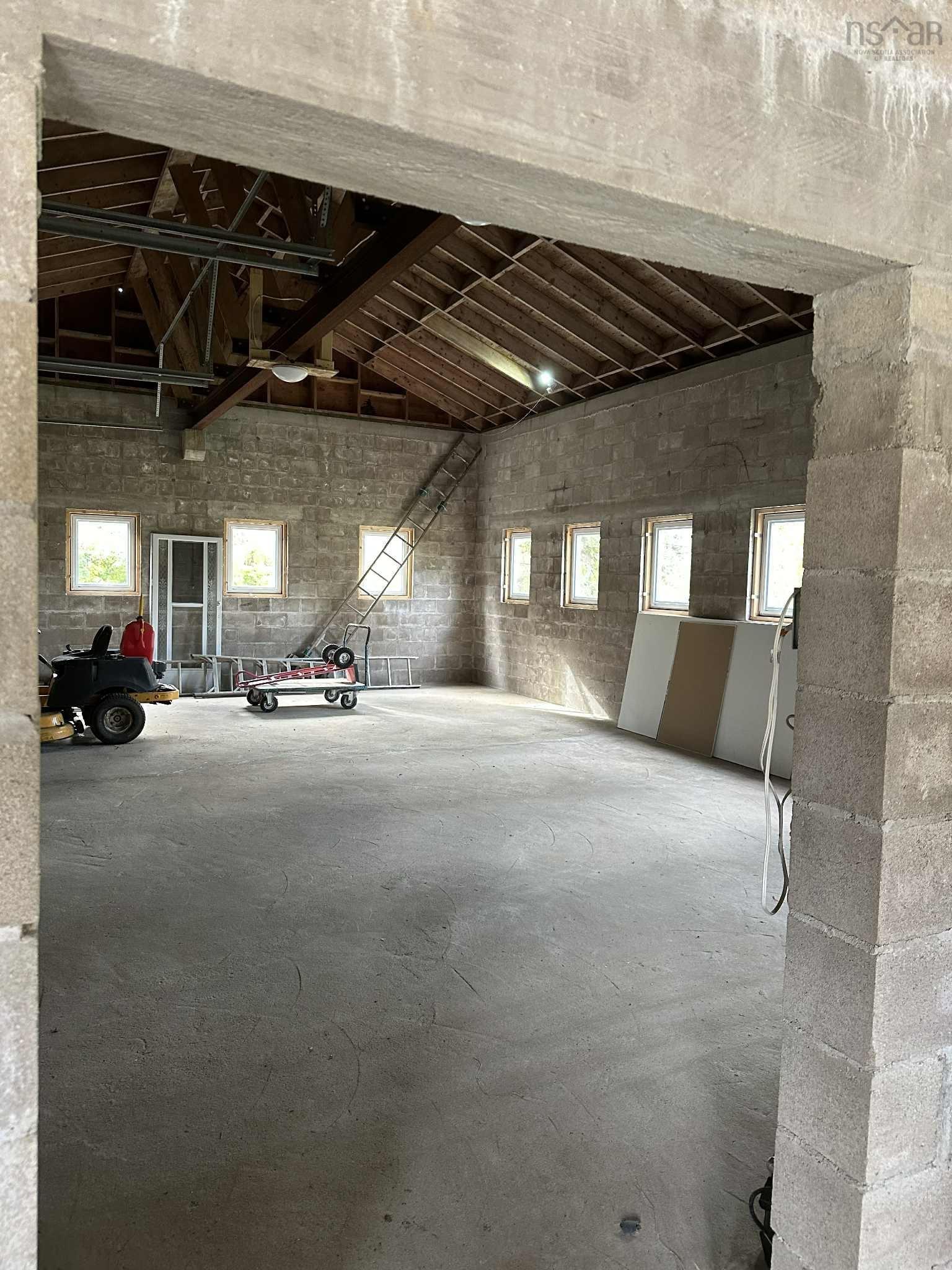 $455,000.00: 2799 1 Highway, Upper Clements