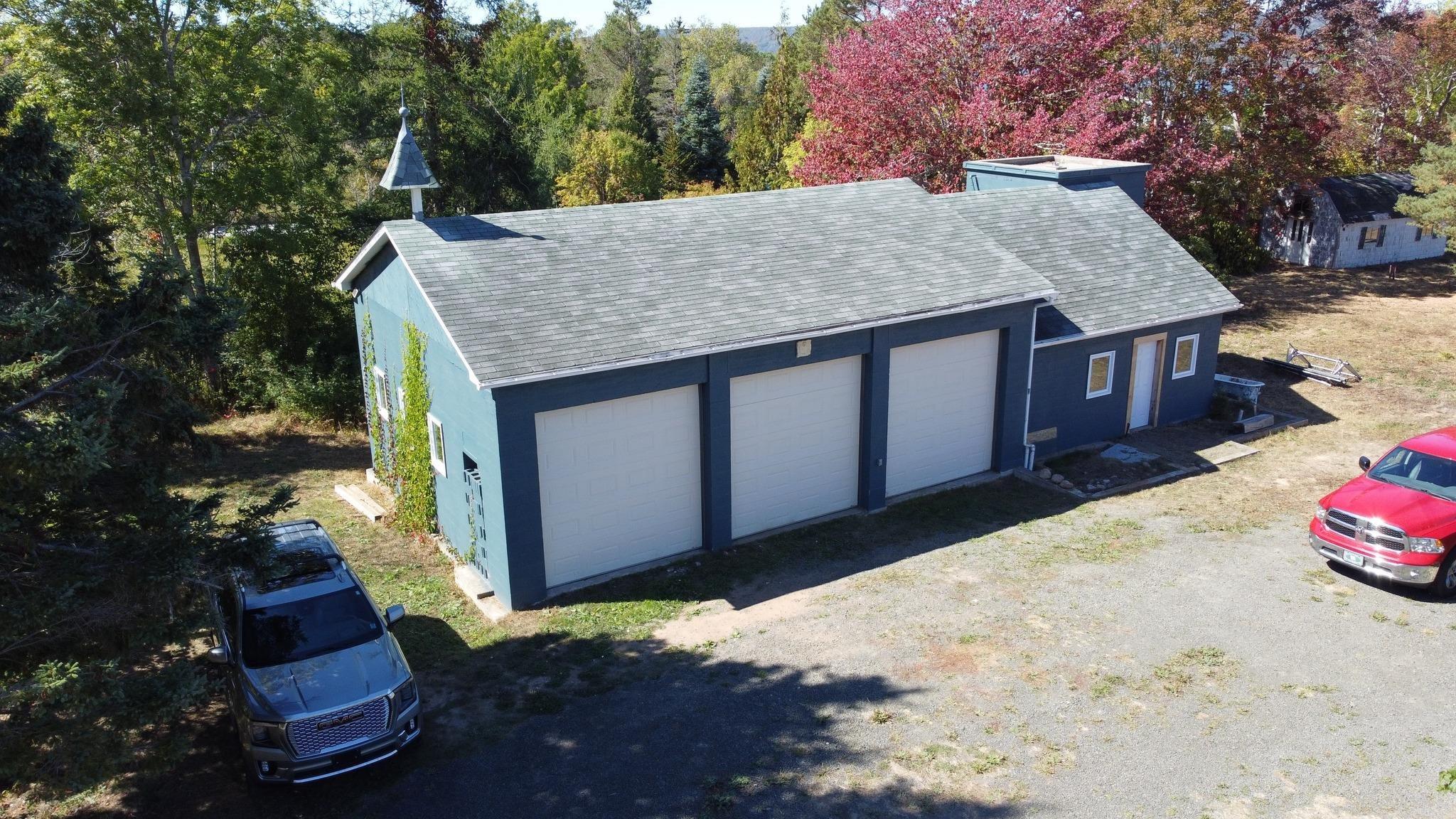 $455,000.00: 2799 1 Highway, Upper Clements