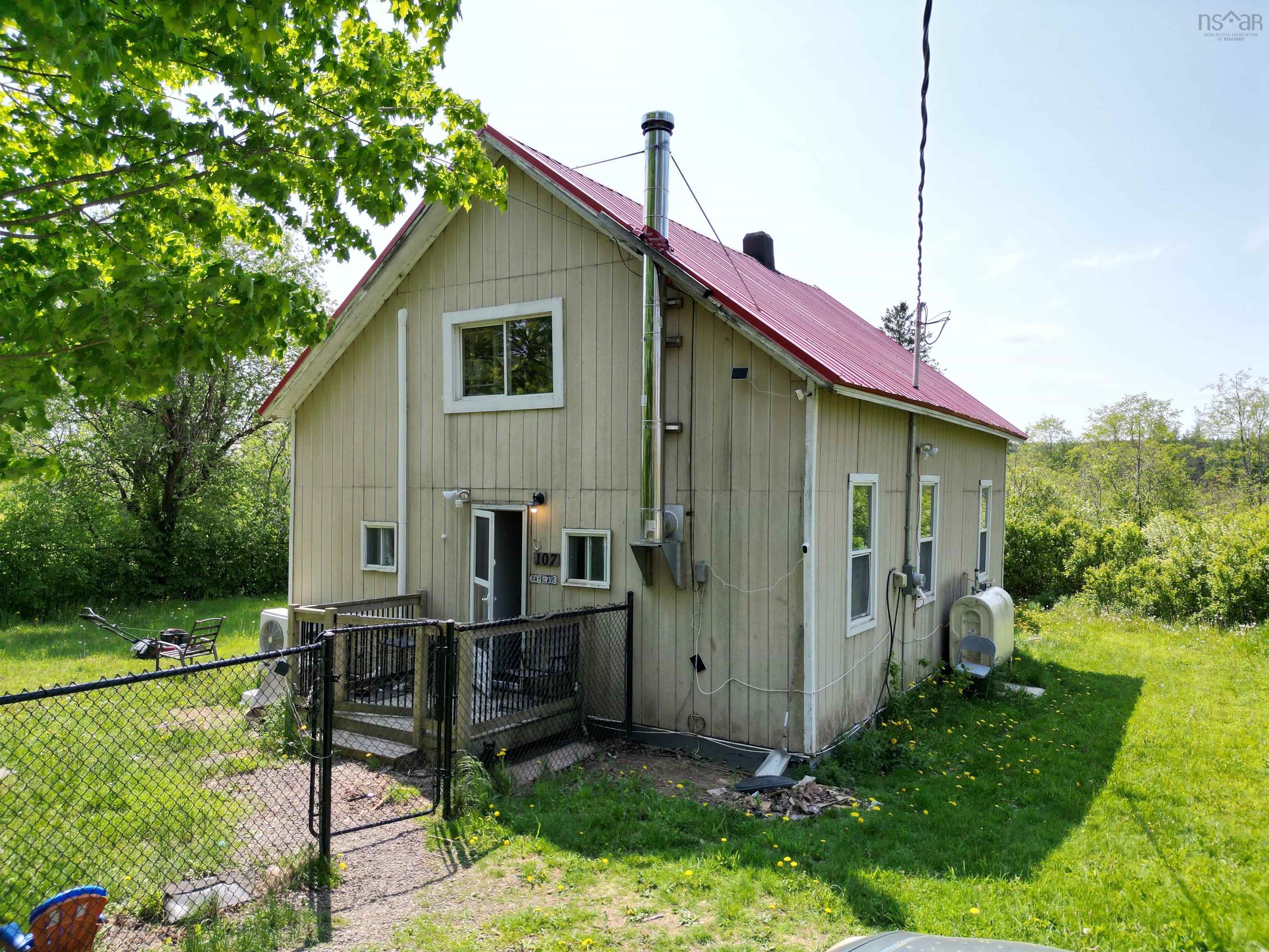 $220,000.00: 107 UPPER PEMBROKE Road, Pembroke