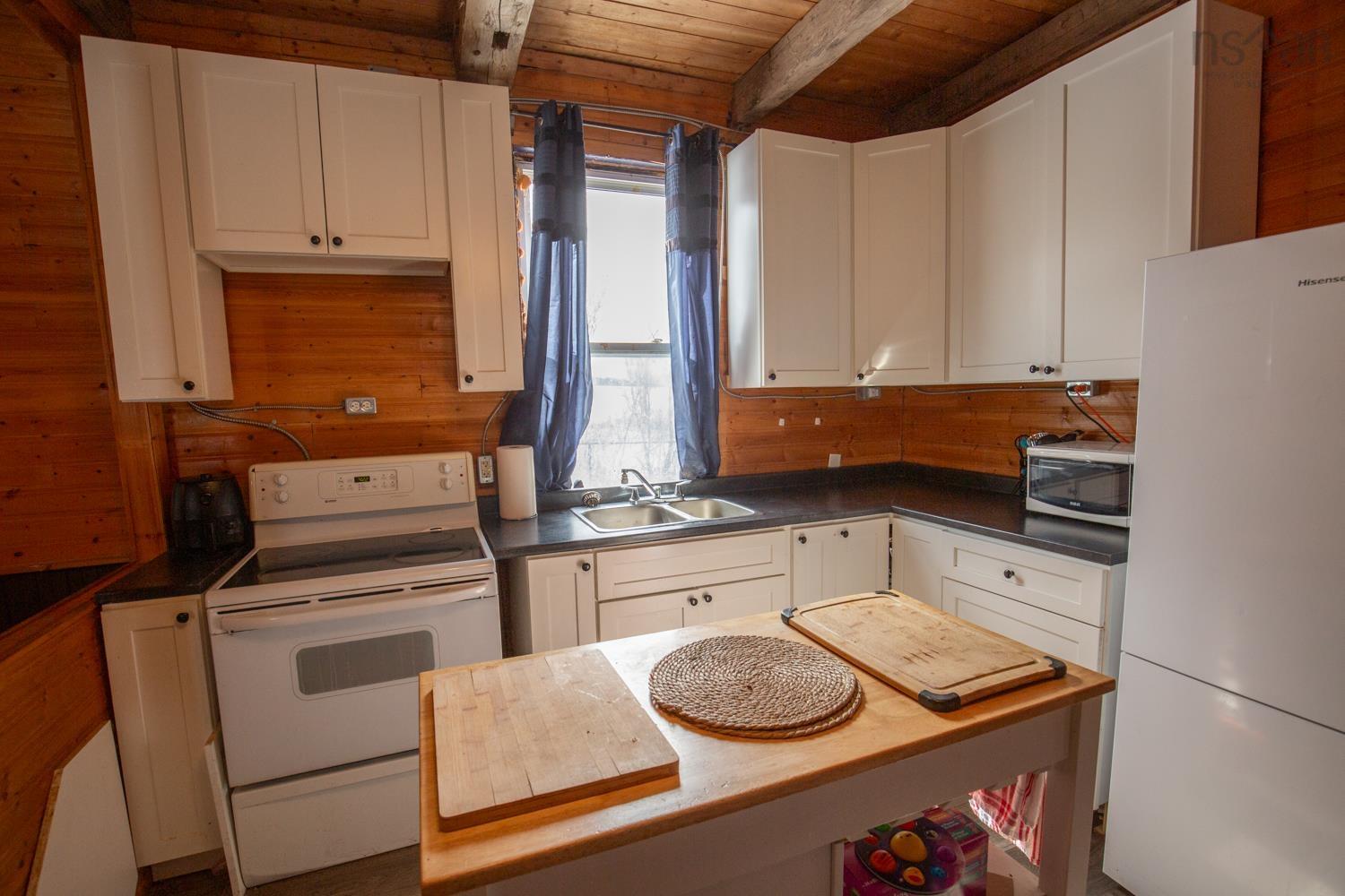 $240,000.00: 107 UPPER PEMBROKE Road, Pembroke