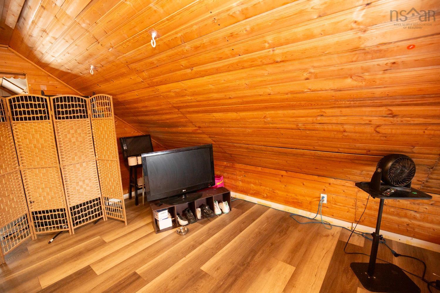 $240,000.00: 107 UPPER PEMBROKE Road, Pembroke