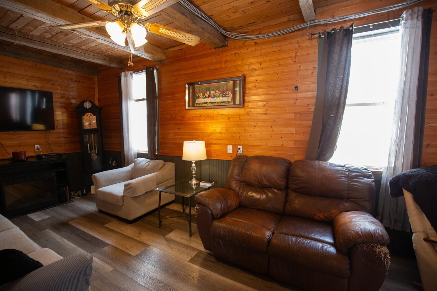 $240,000.00: 107 UPPER PEMBROKE Road, Pembroke