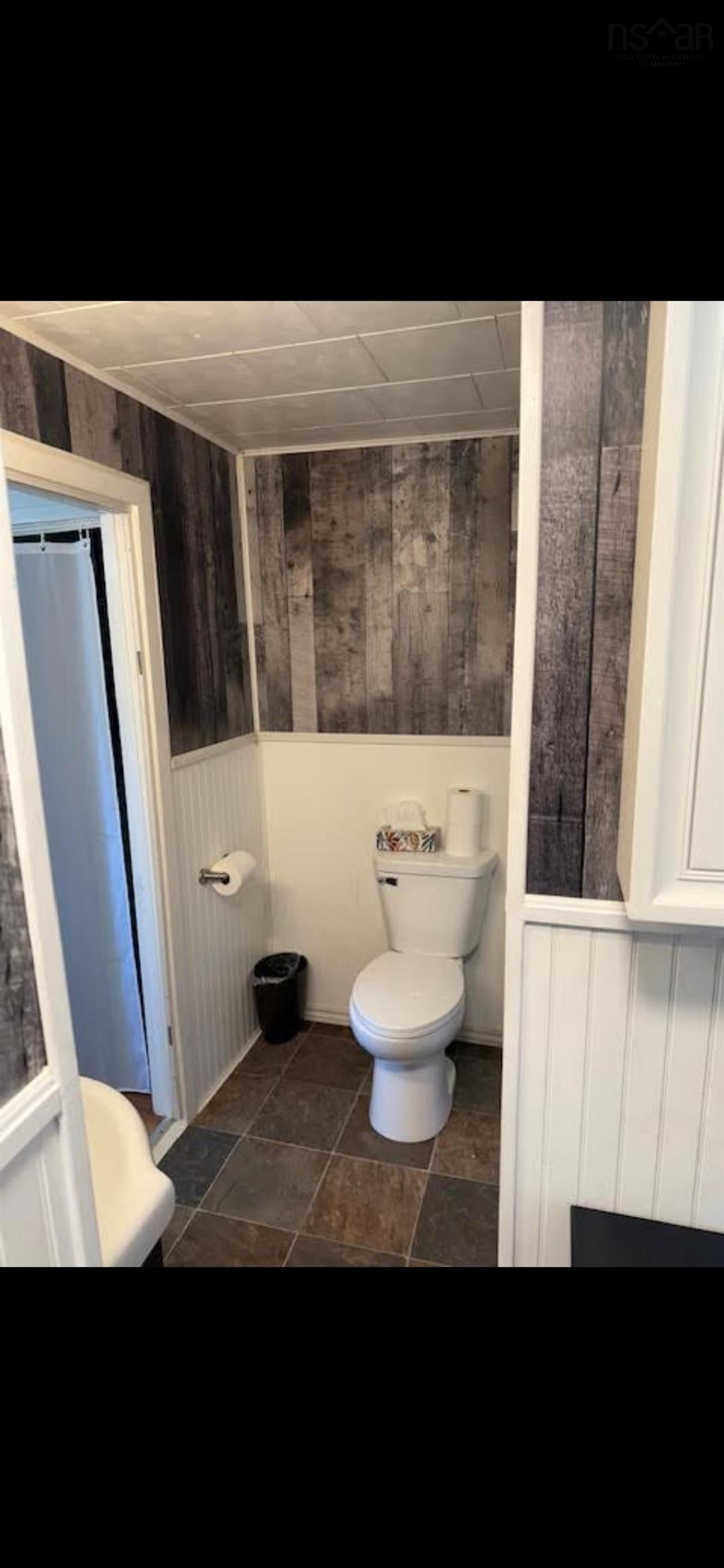 $319,900.00: 5863 Highway 16, Queensport