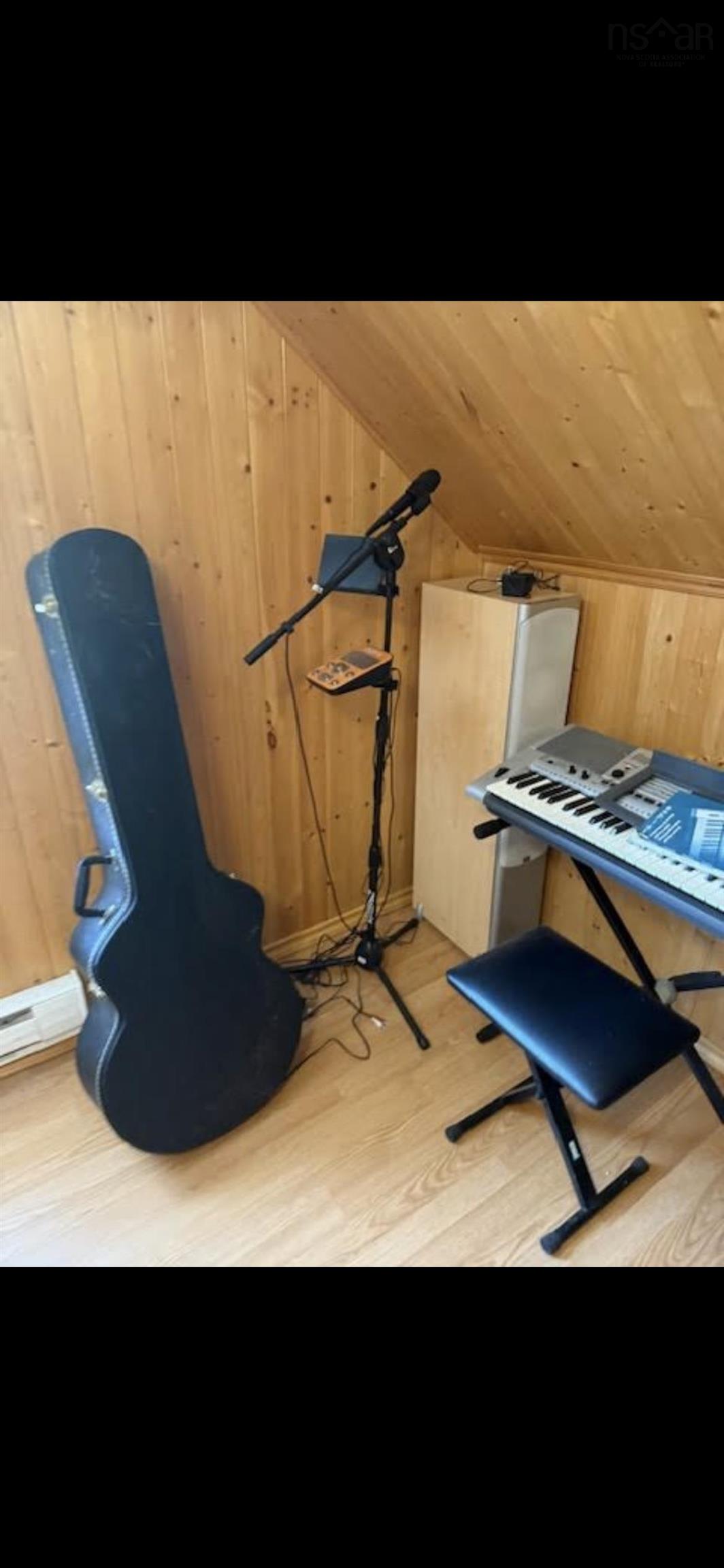 $319,900.00: 5863 Highway 16, Queensport