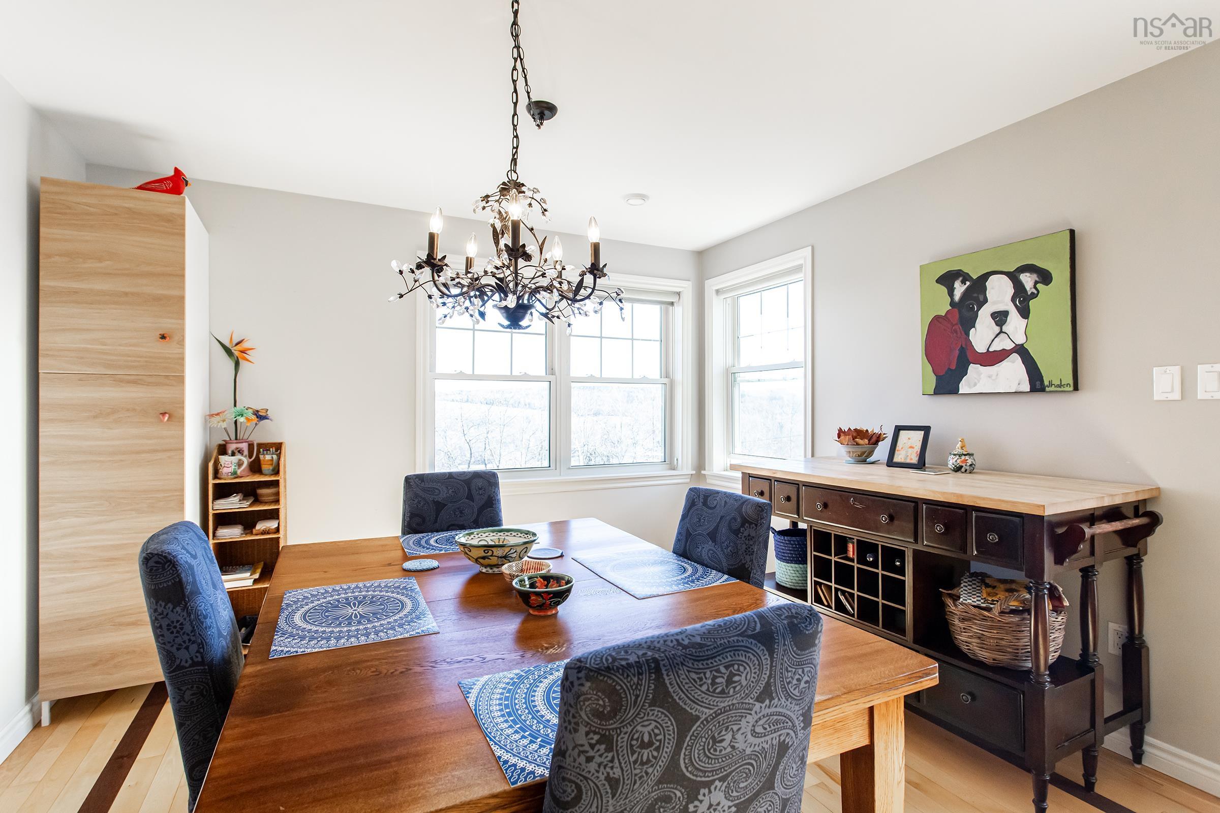 $639,000.00: 36 Beech Hill Road, North Alton