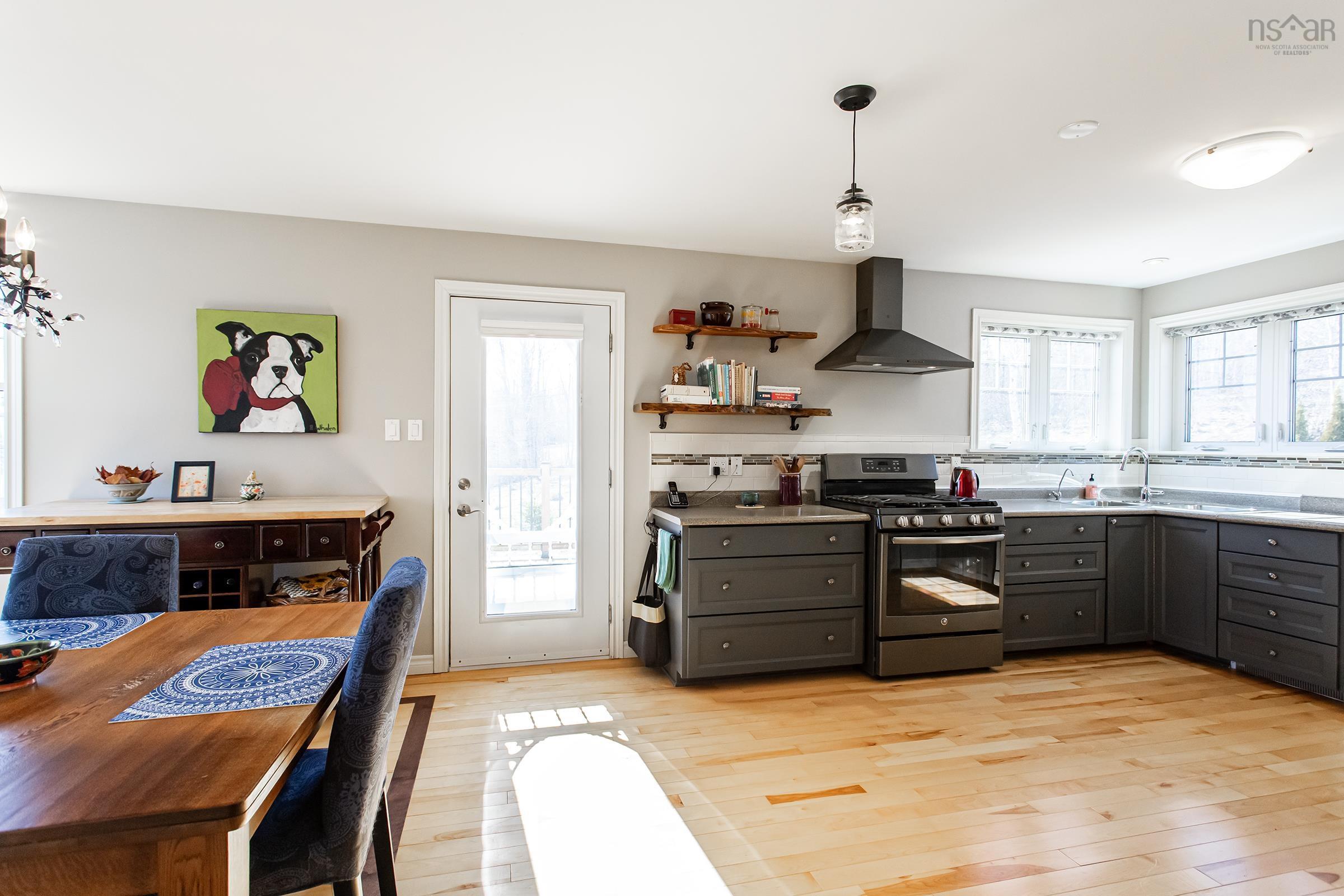 $639,000.00: 36 Beech Hill Road, North Alton