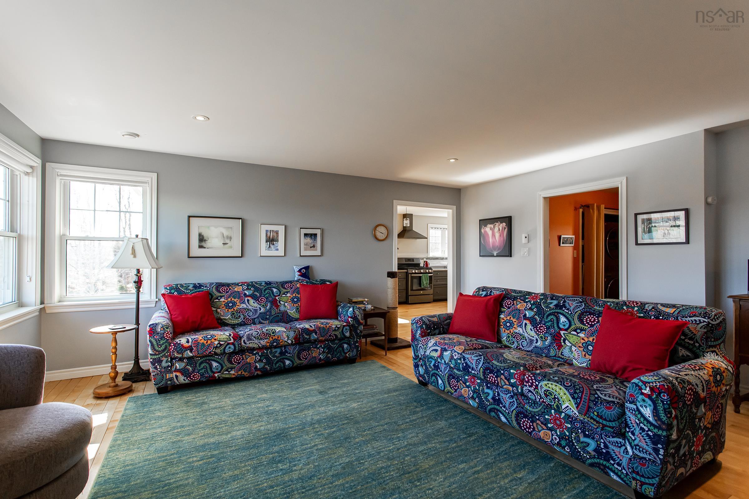 $639,000.00: 36 Beech Hill Road, North Alton