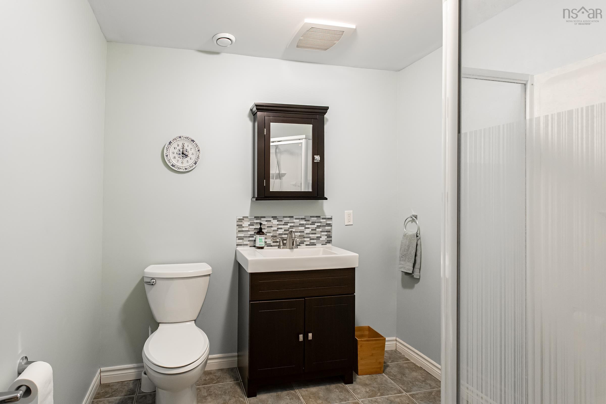 $639,000.00: 36 Beech Hill Road, North Alton