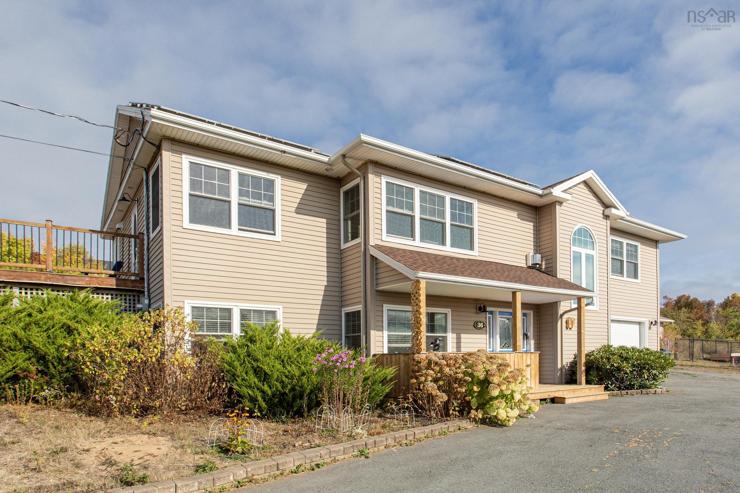 $639,000.00: 36 Beech Hill Road, North Alton