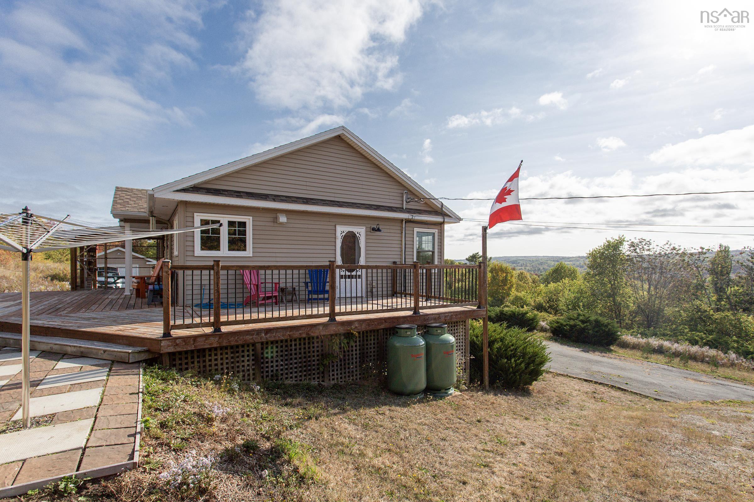 $639,000.00: 36 Beech Hill Road, North Alton