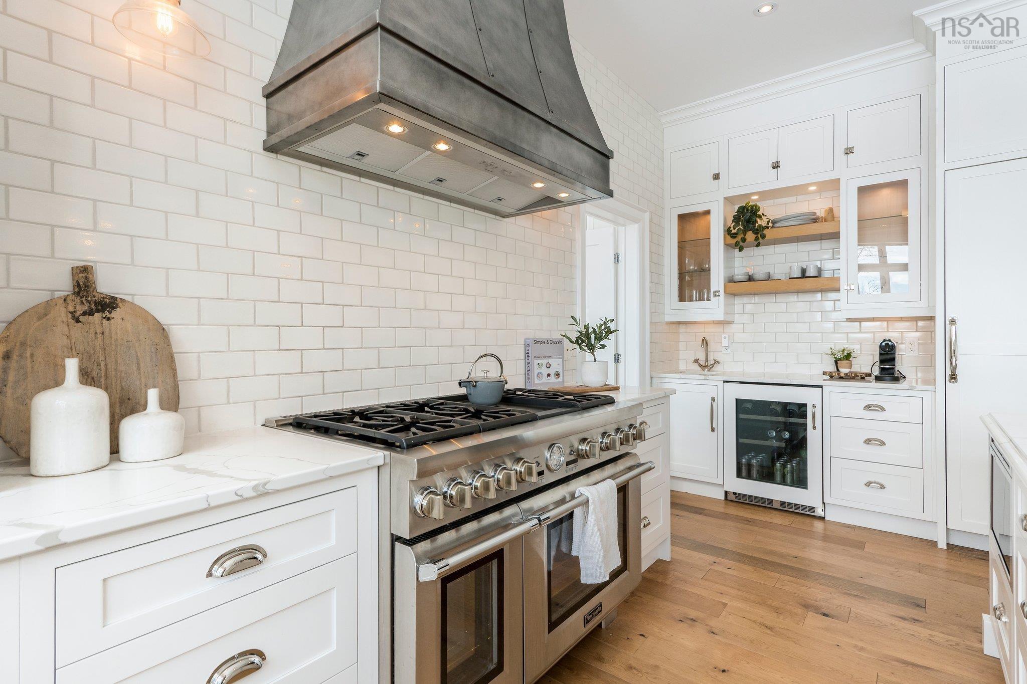 $2,840,000.00: 1006 McCabe Lake Drive, Middle Sackville