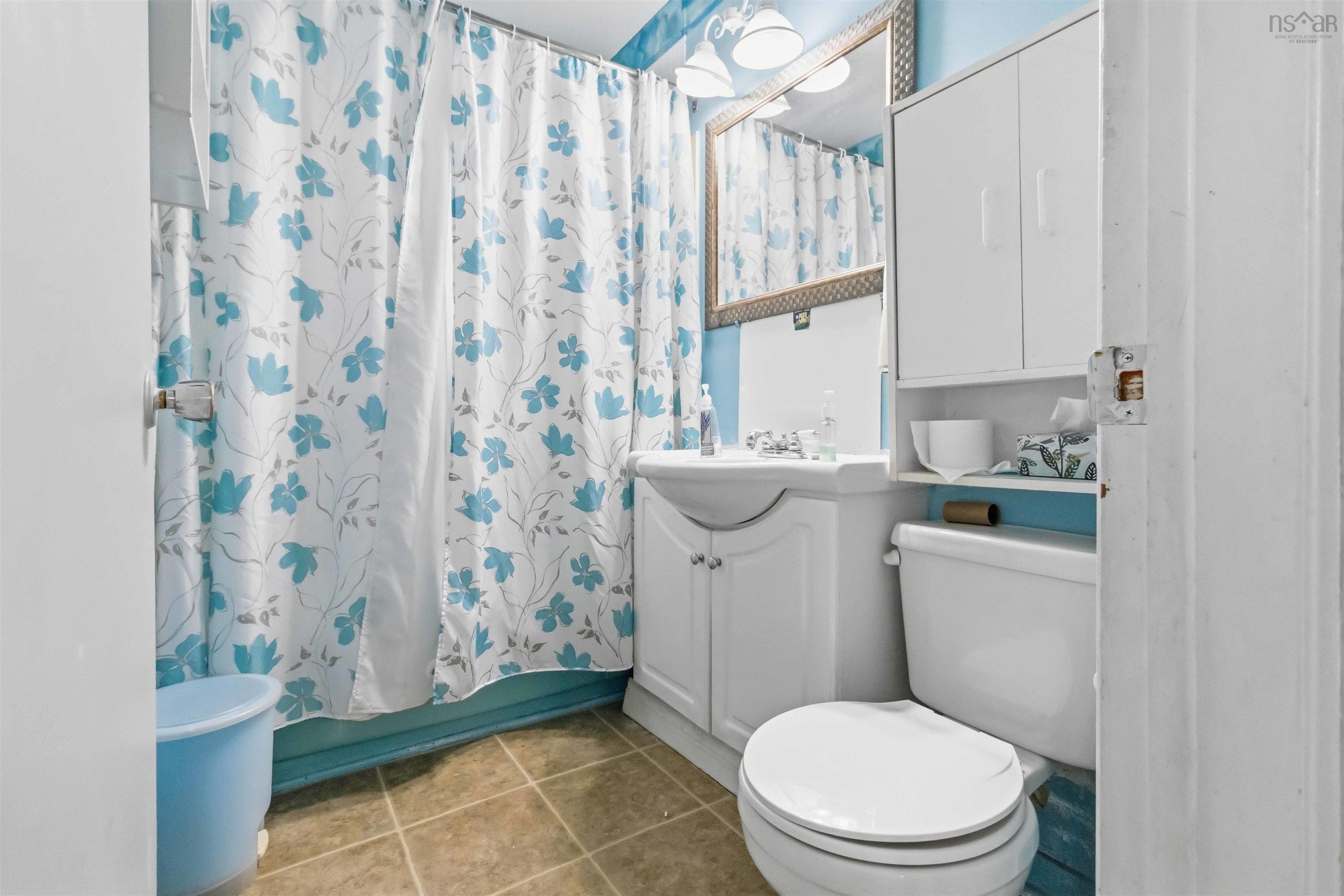 $375,000.00: 16 Balsam Circle, Lower Sackville