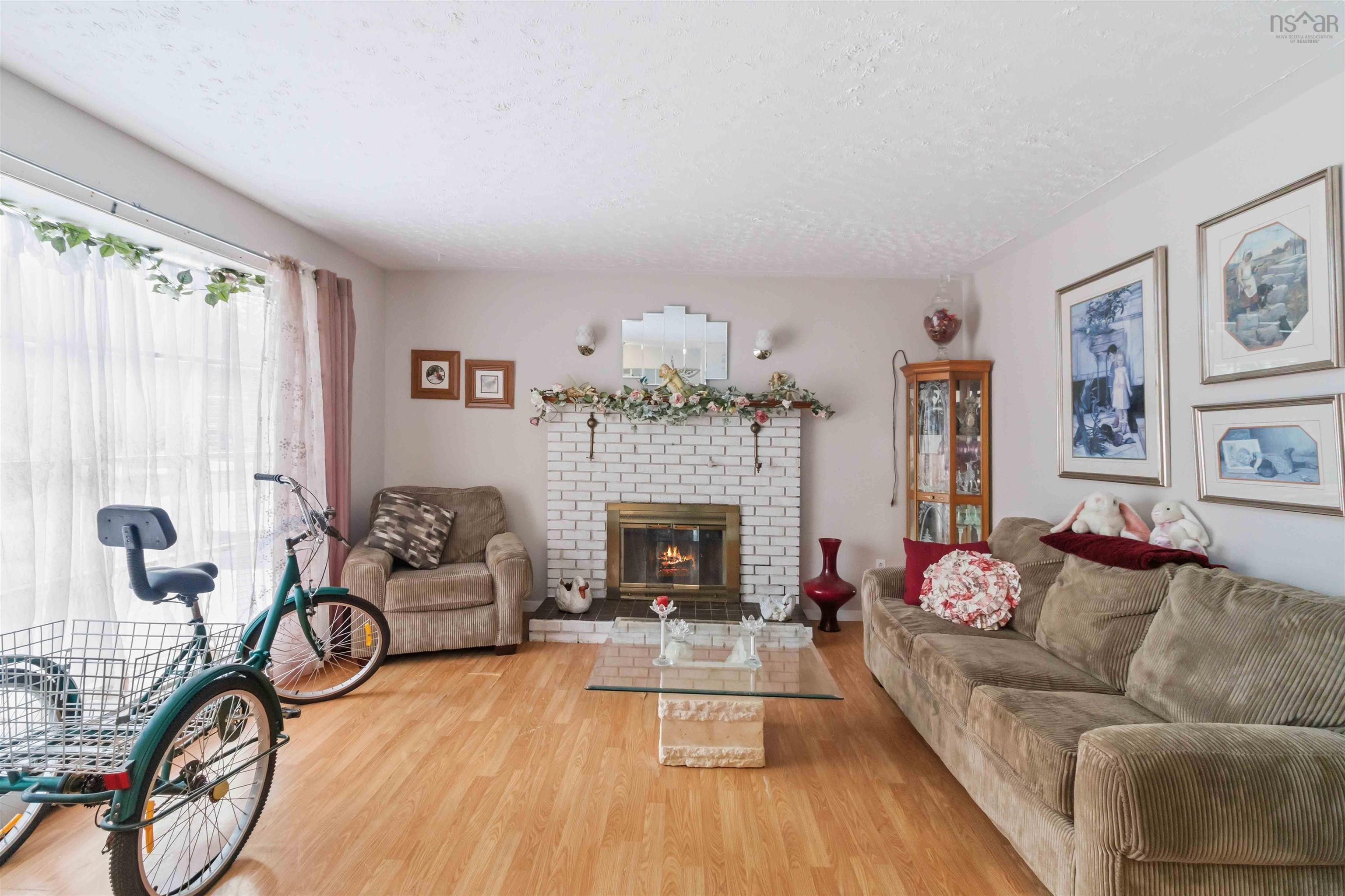 $375,000.00: 16 Balsam Circle, Lower Sackville