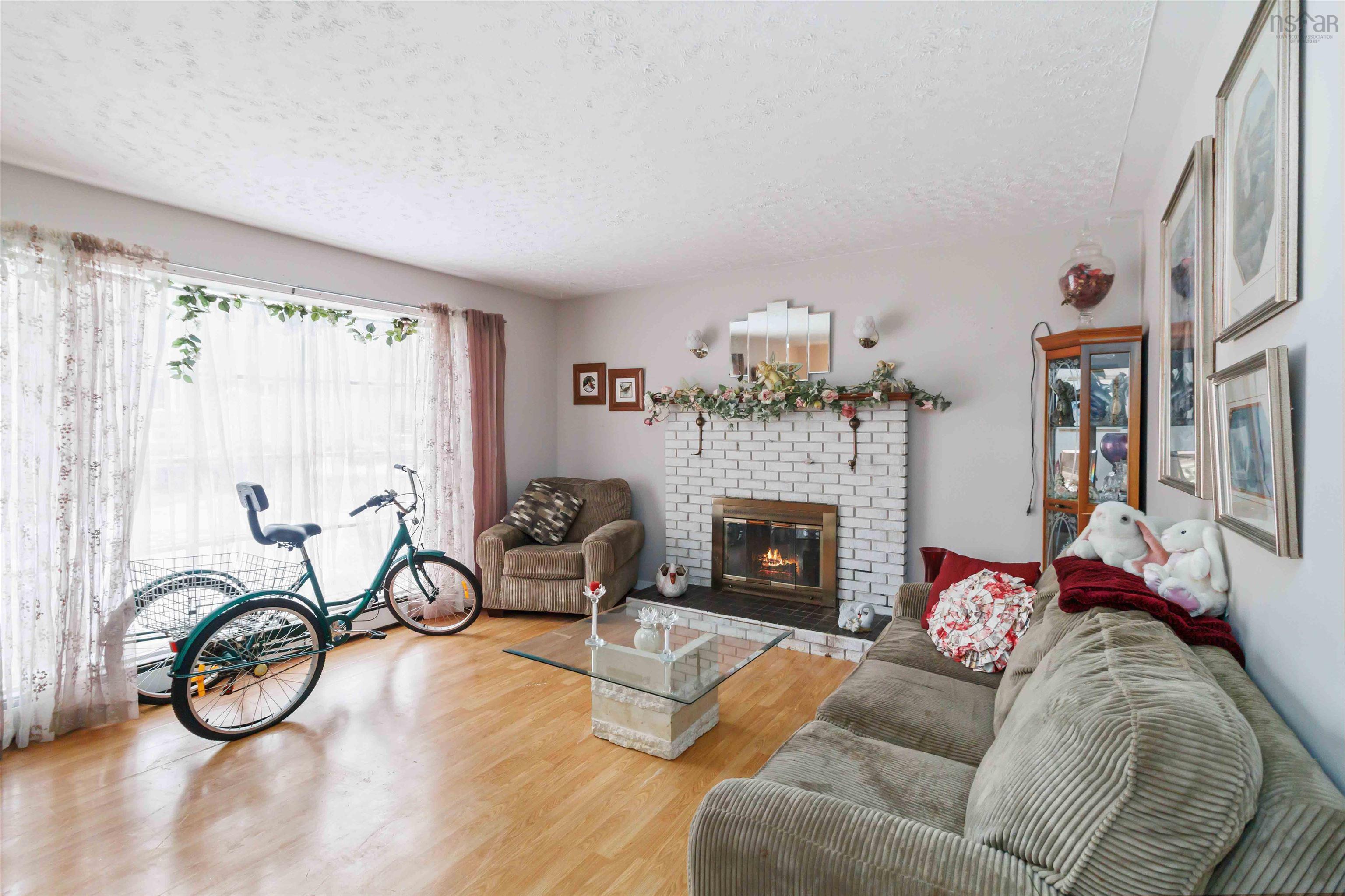 $375,000.00: 16 Balsam Circle, Lower Sackville