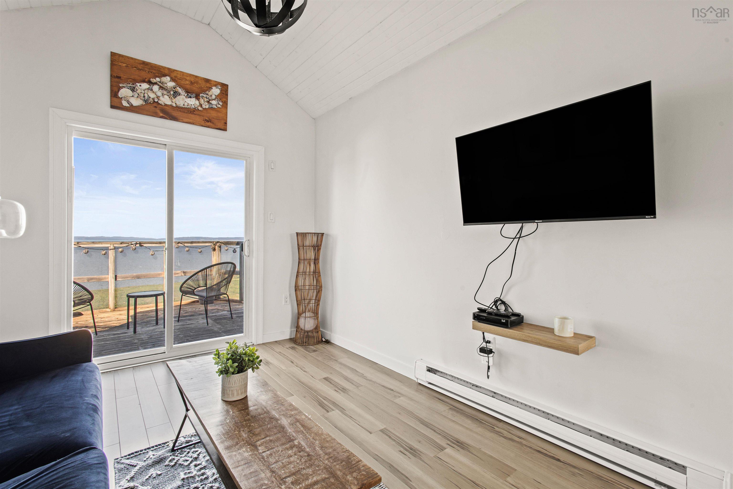 $434,900.00: 6357 Highway 215, Cheverie