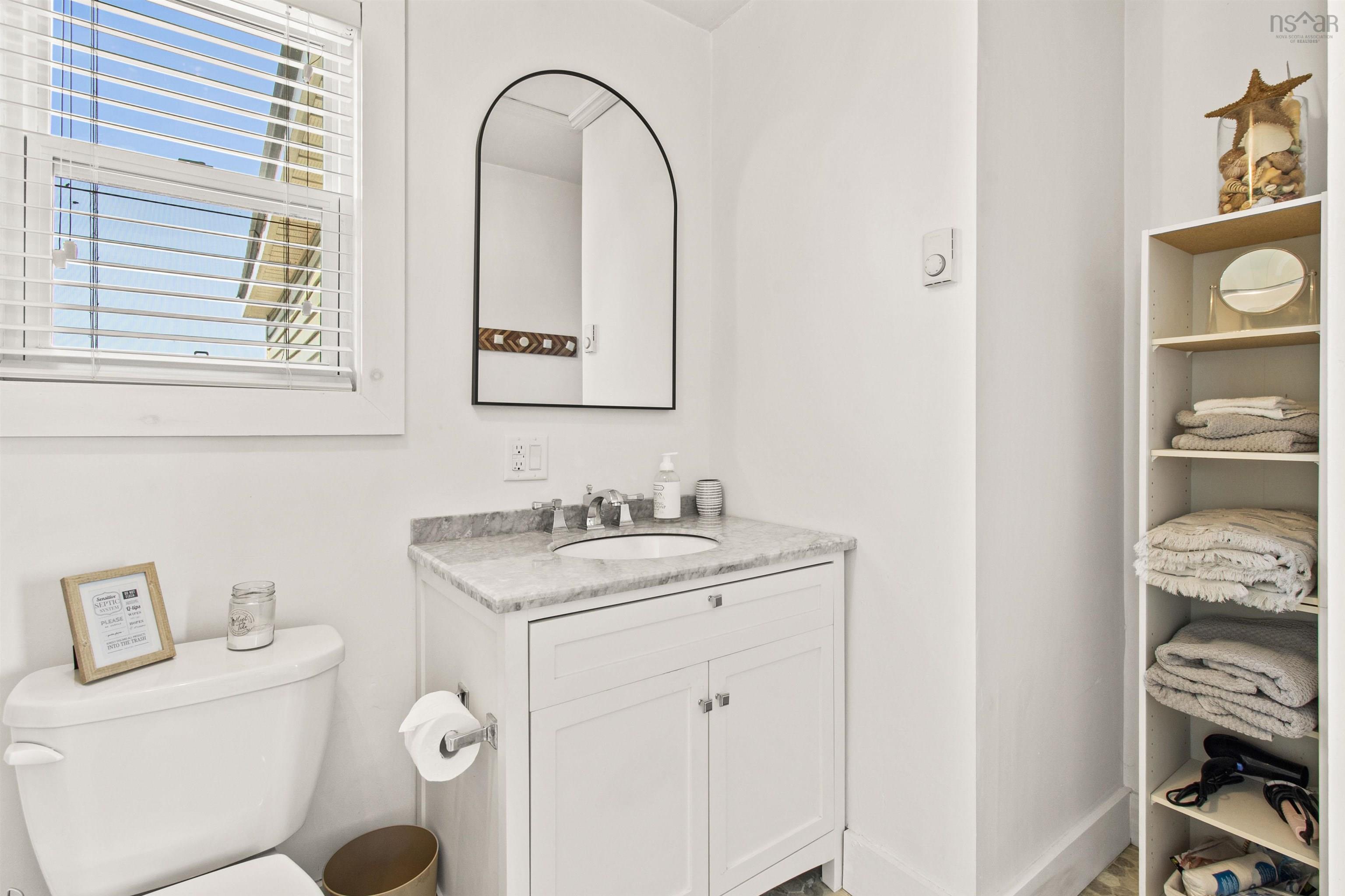 $434,900.00: 6357 Highway 215, Cheverie