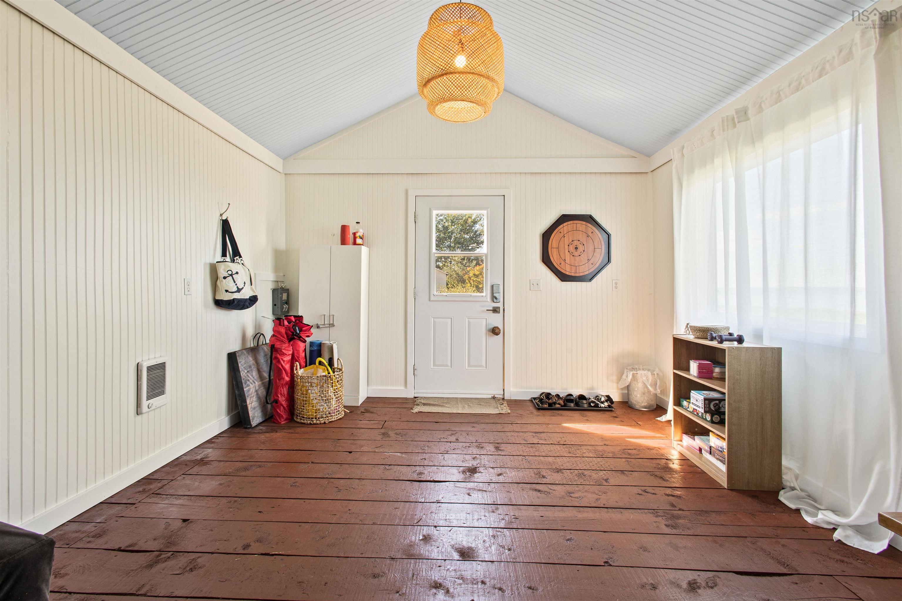 $434,900.00: 6357 Highway 215, Cheverie