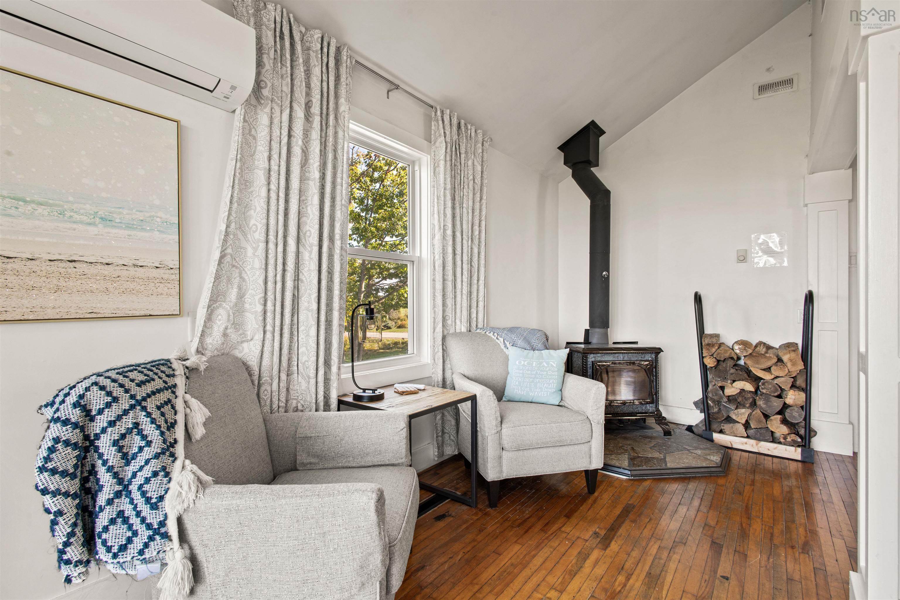 $434,900.00: 6357 Highway 215, Cheverie