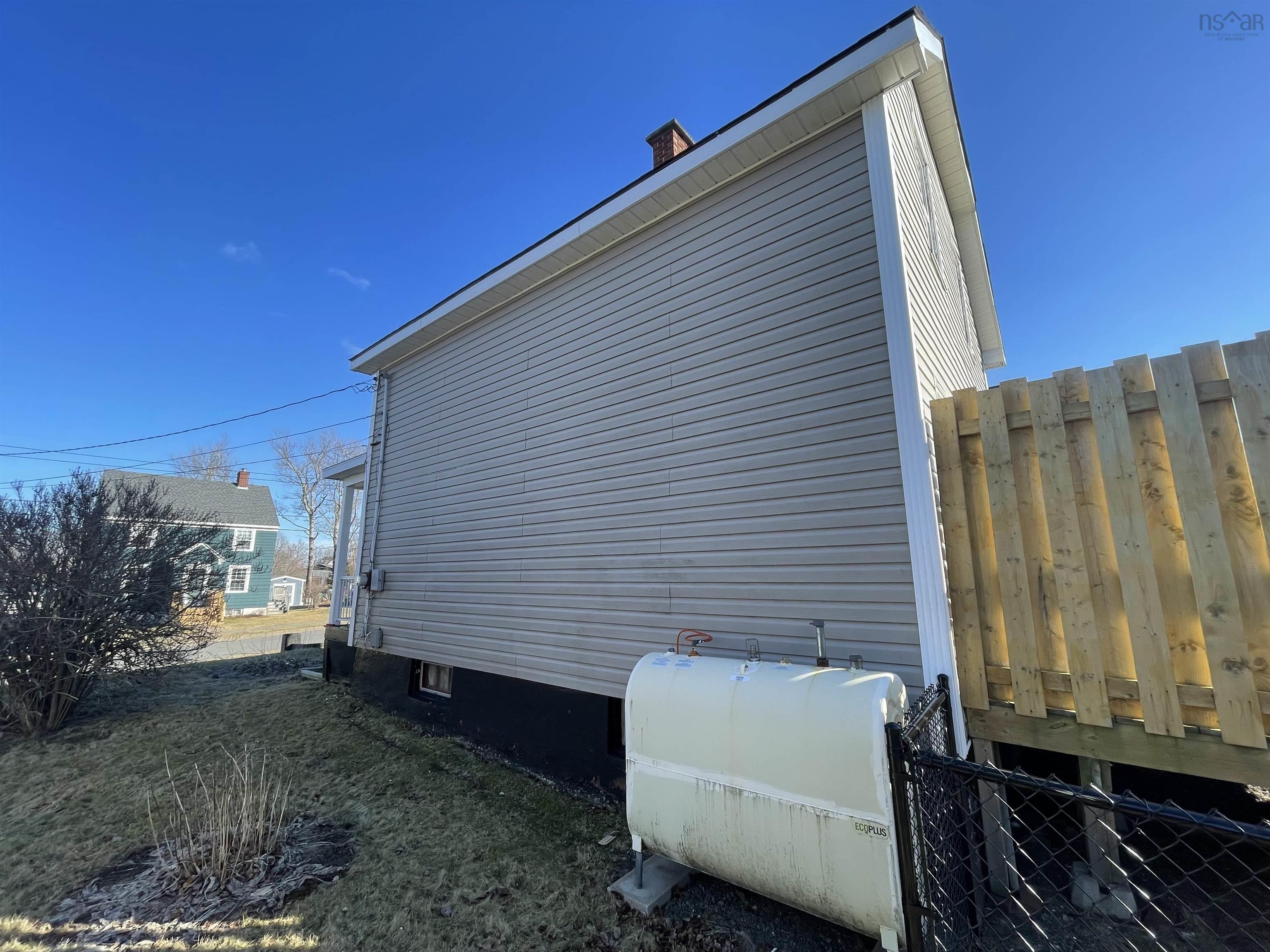 $189,900.00: 137 Alexander Street, Glace Bay