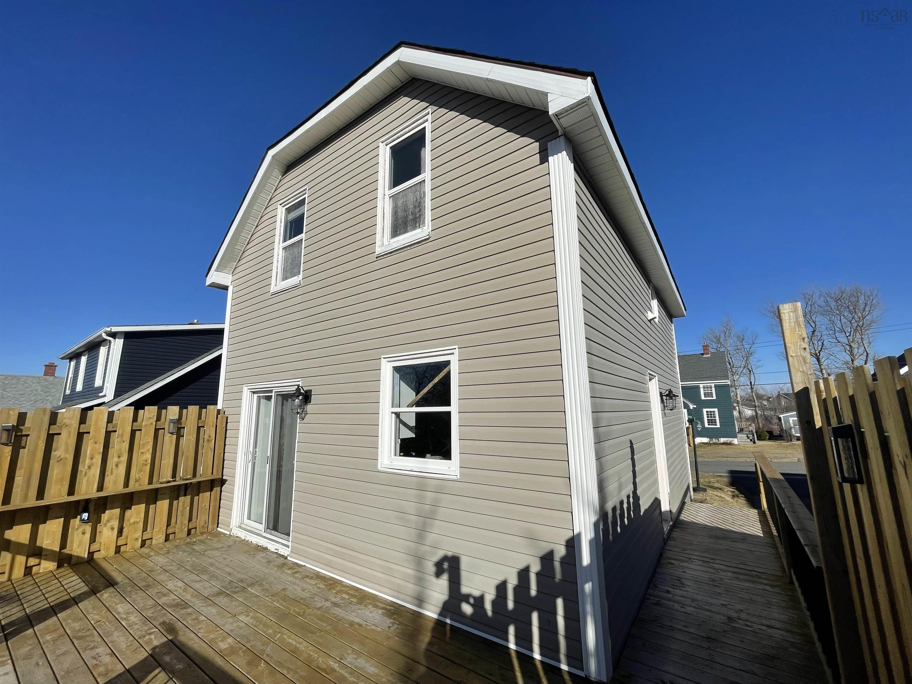 $189,900.00: 137 Alexander Street, Glace Bay