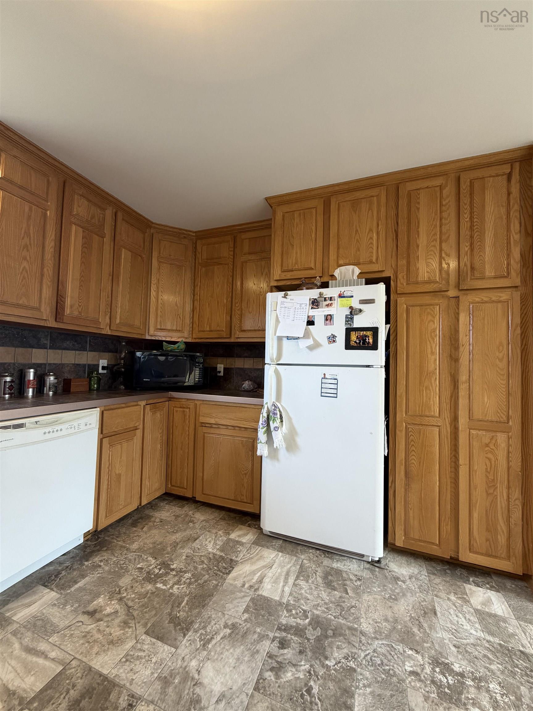 $384,990.00: 1469 Loch Broom Loop, Loch Broom