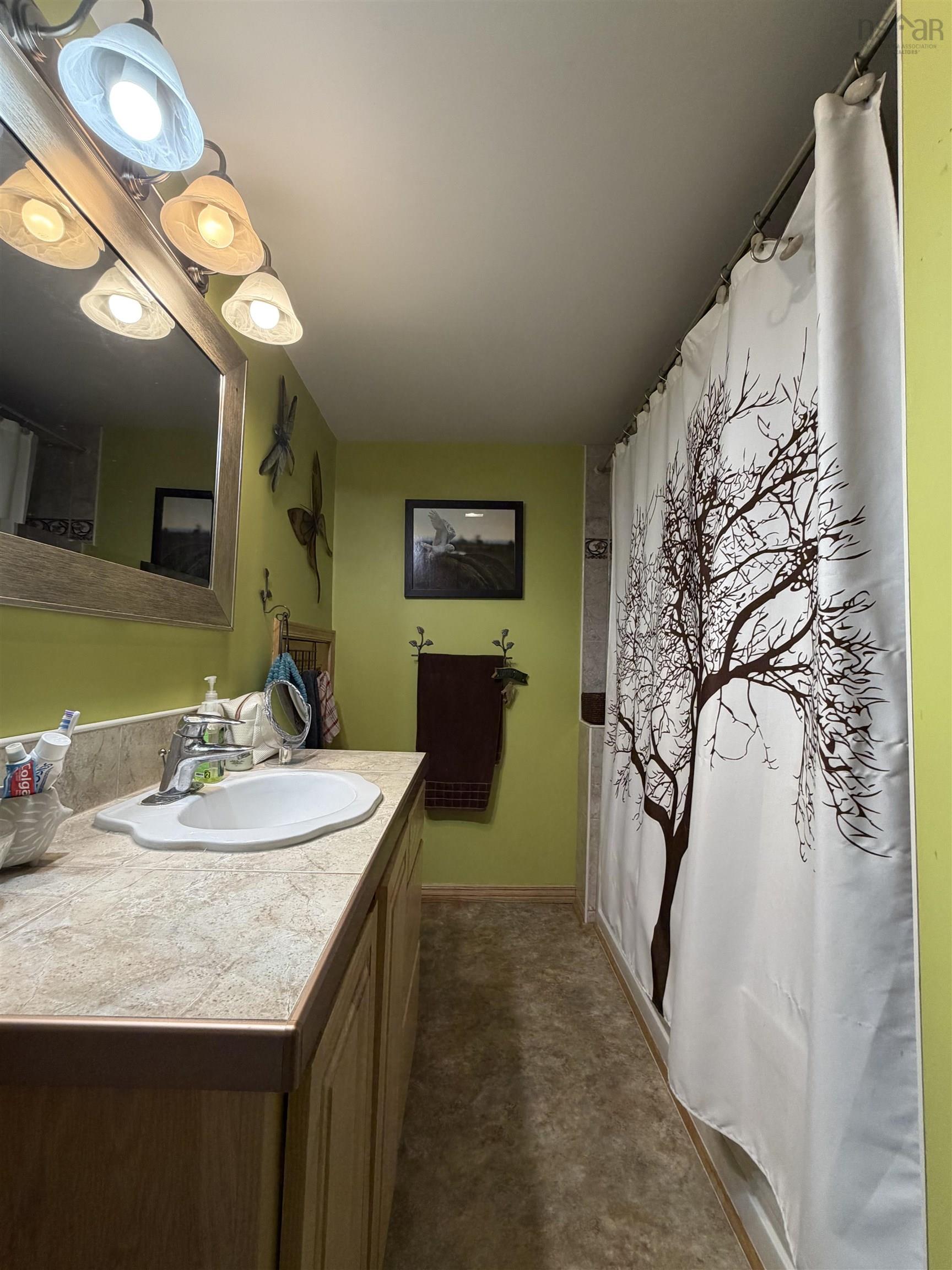 $384,990.00: 1469 Loch Broom Loop, Loch Broom