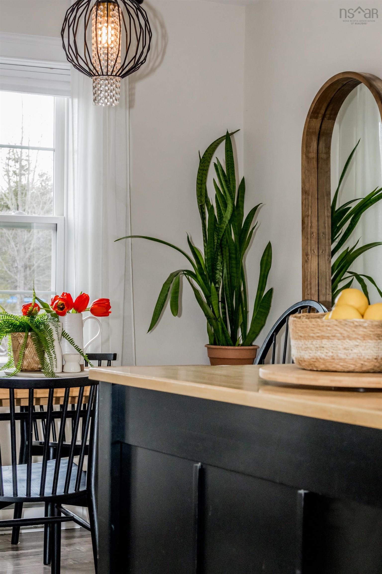 $529,900.00: 71 Acorn Lane, Kingston