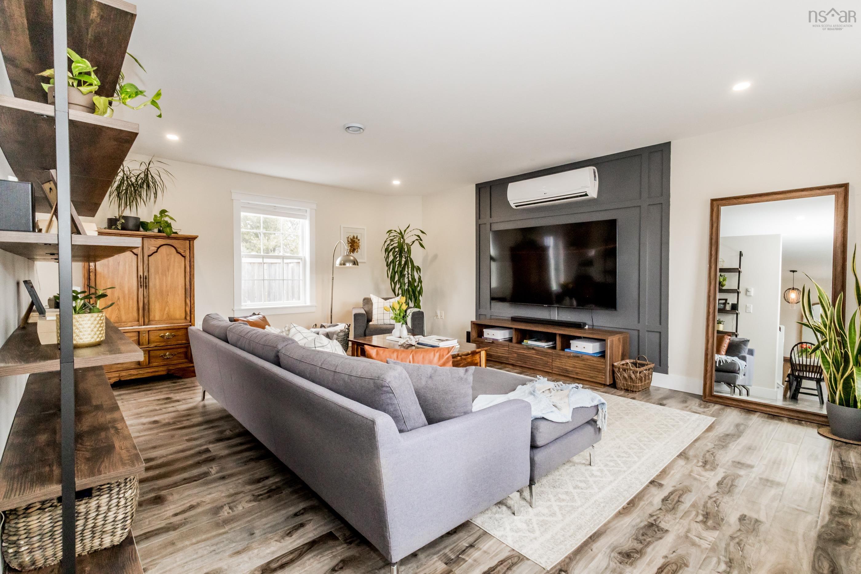 $529,900.00: 71 Acorn Lane, Kingston