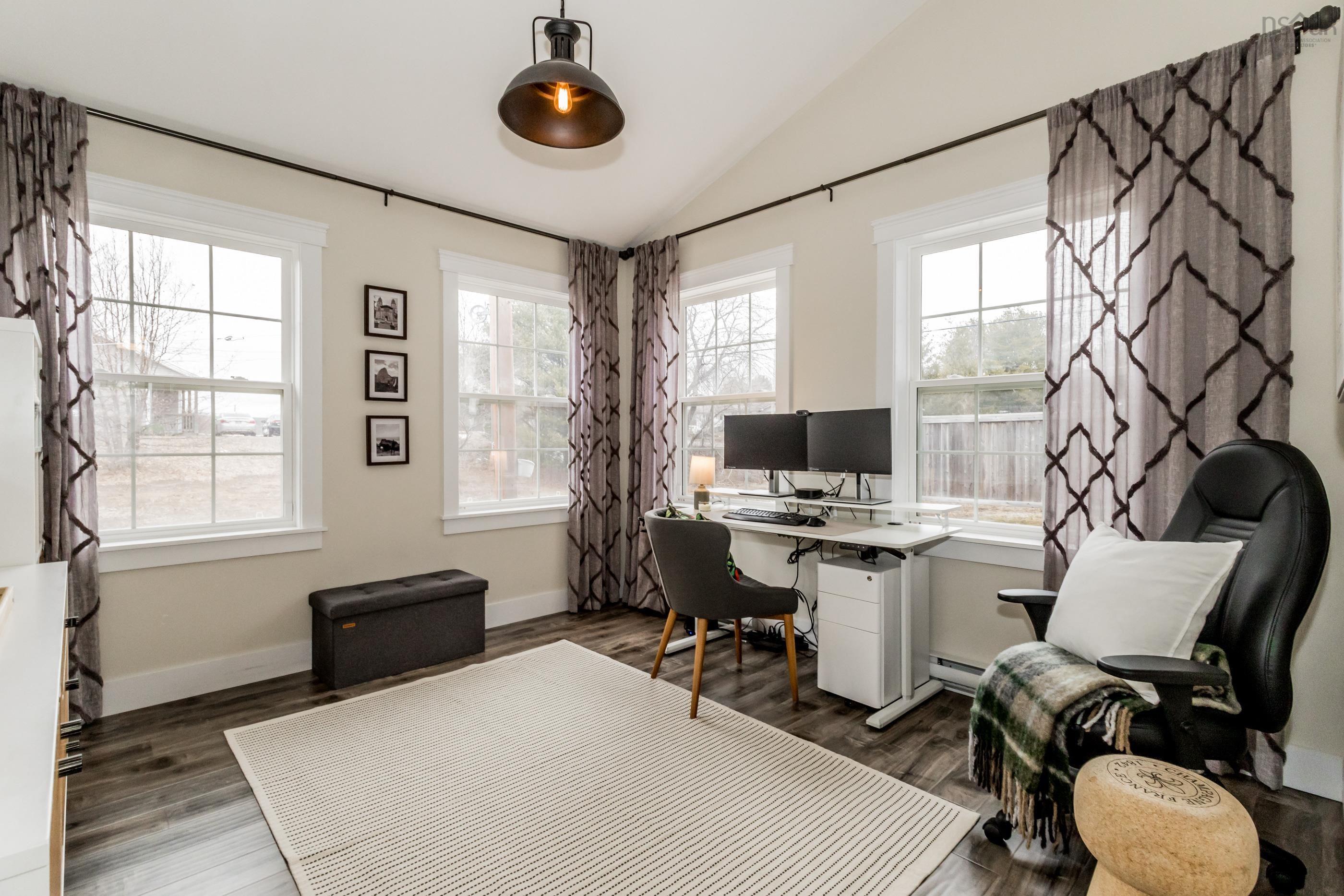 $529,900.00: 71 Acorn Lane, Kingston