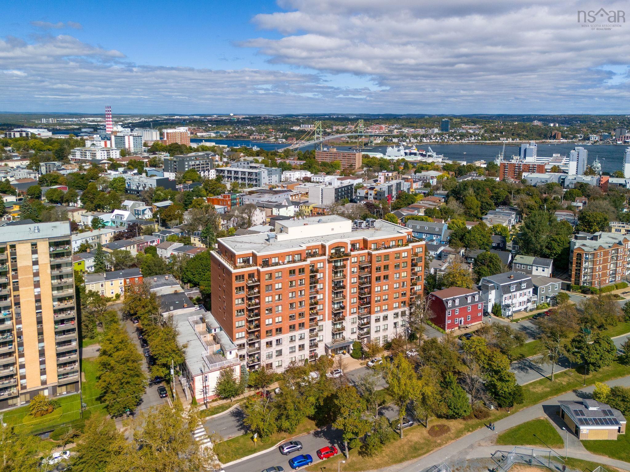 $744,900.00: 502 5839 Cunard Street, Halifax