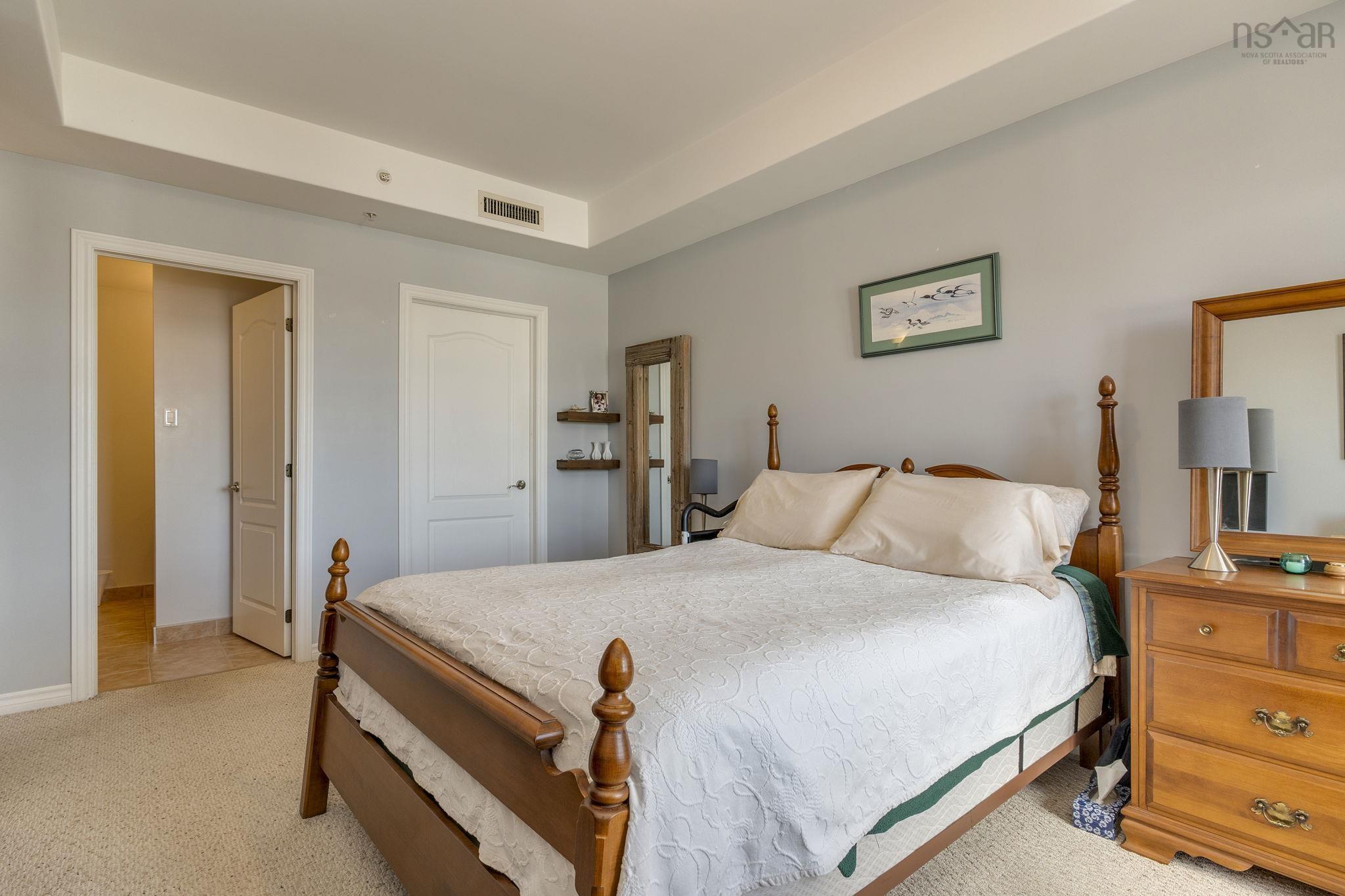 $744,900.00: 502 5839 Cunard Street, Halifax