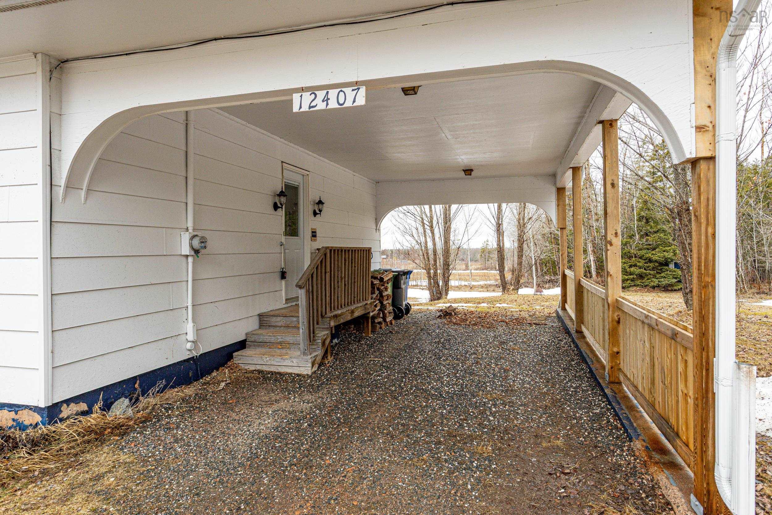 $399,900.00: 12407 Highway 4, West Wentworth