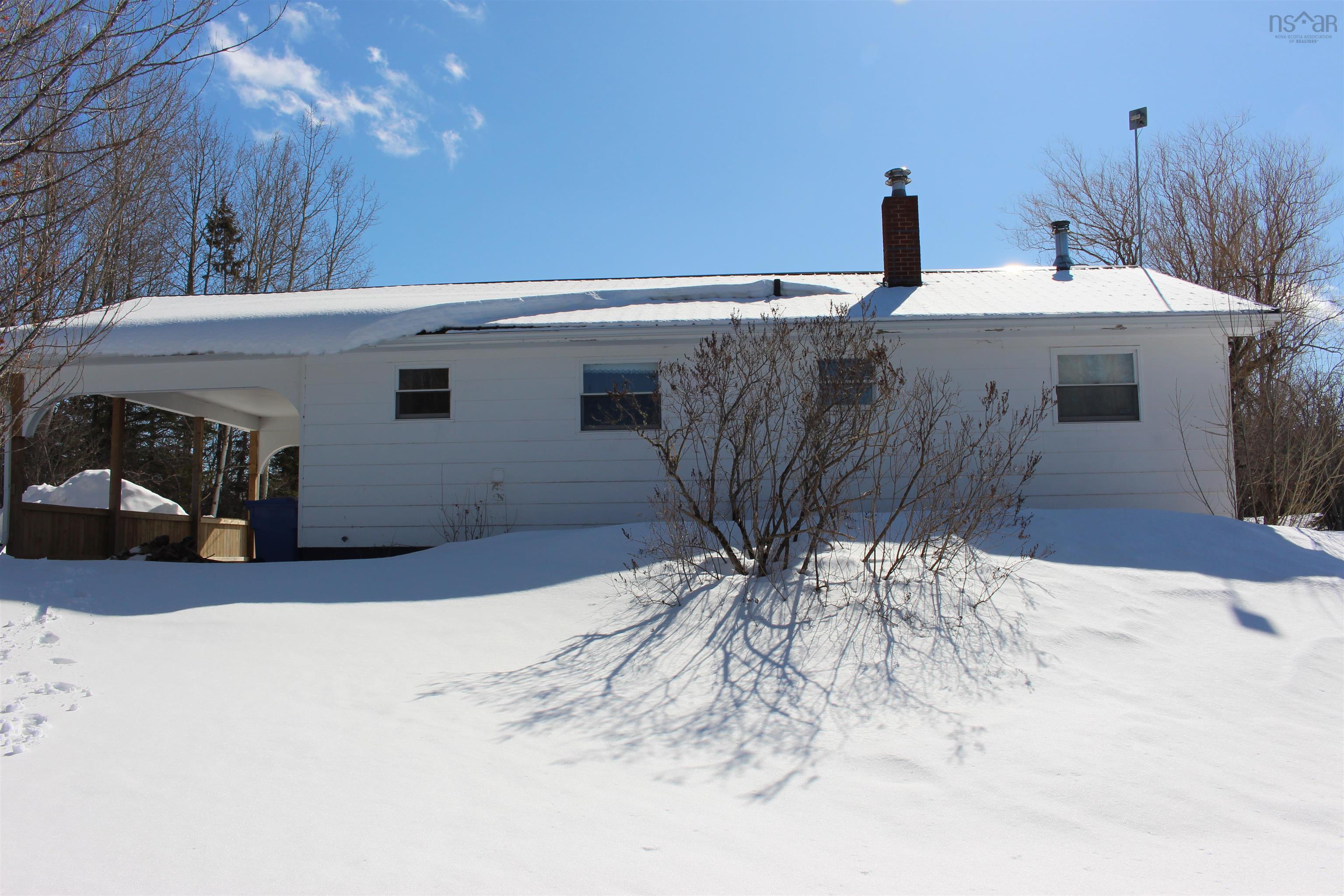 $399,900.00: 12407 Highway 4, West Wentworth