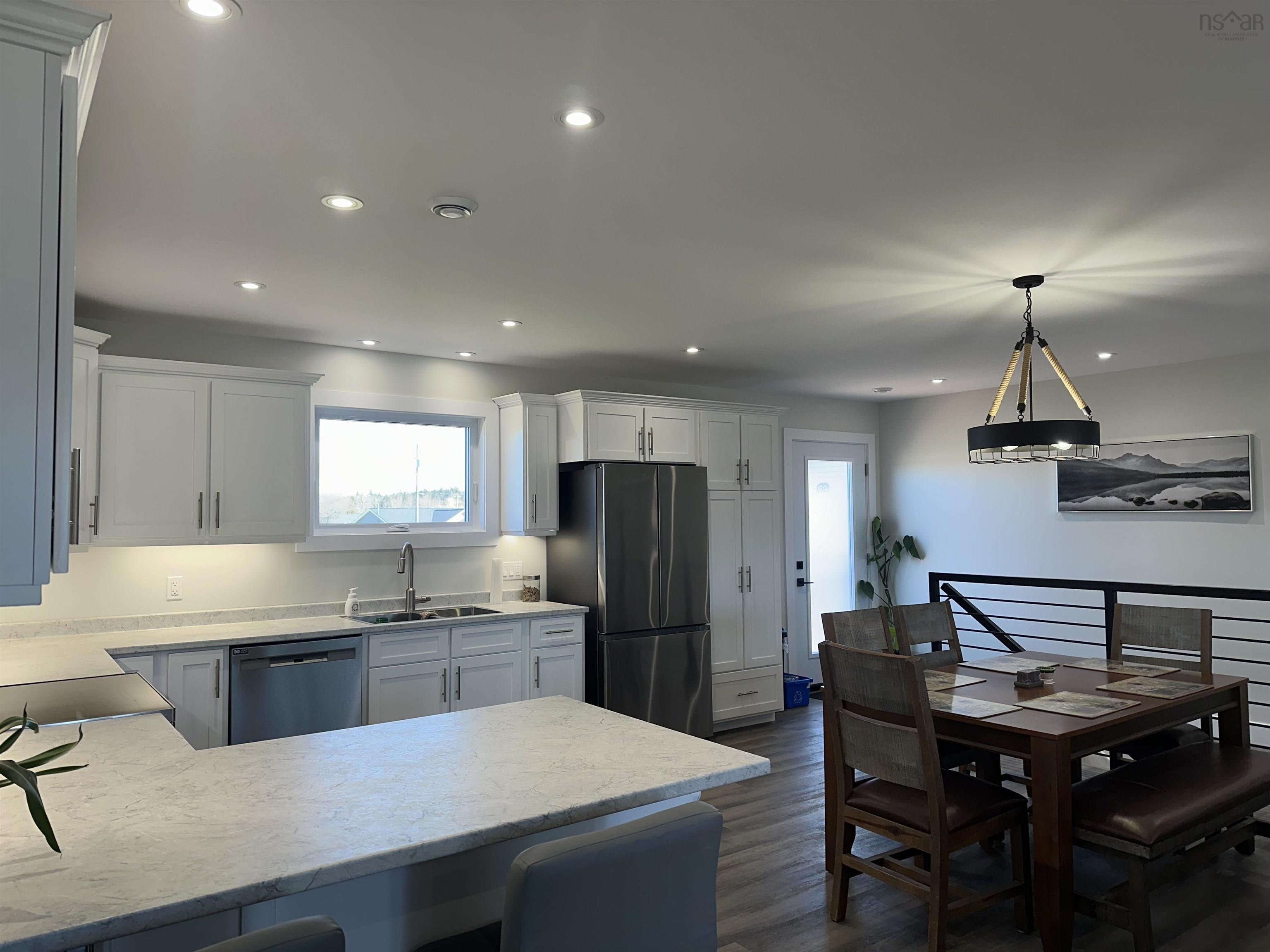 $529,000.00: 28 Holland Lane, Plymouth