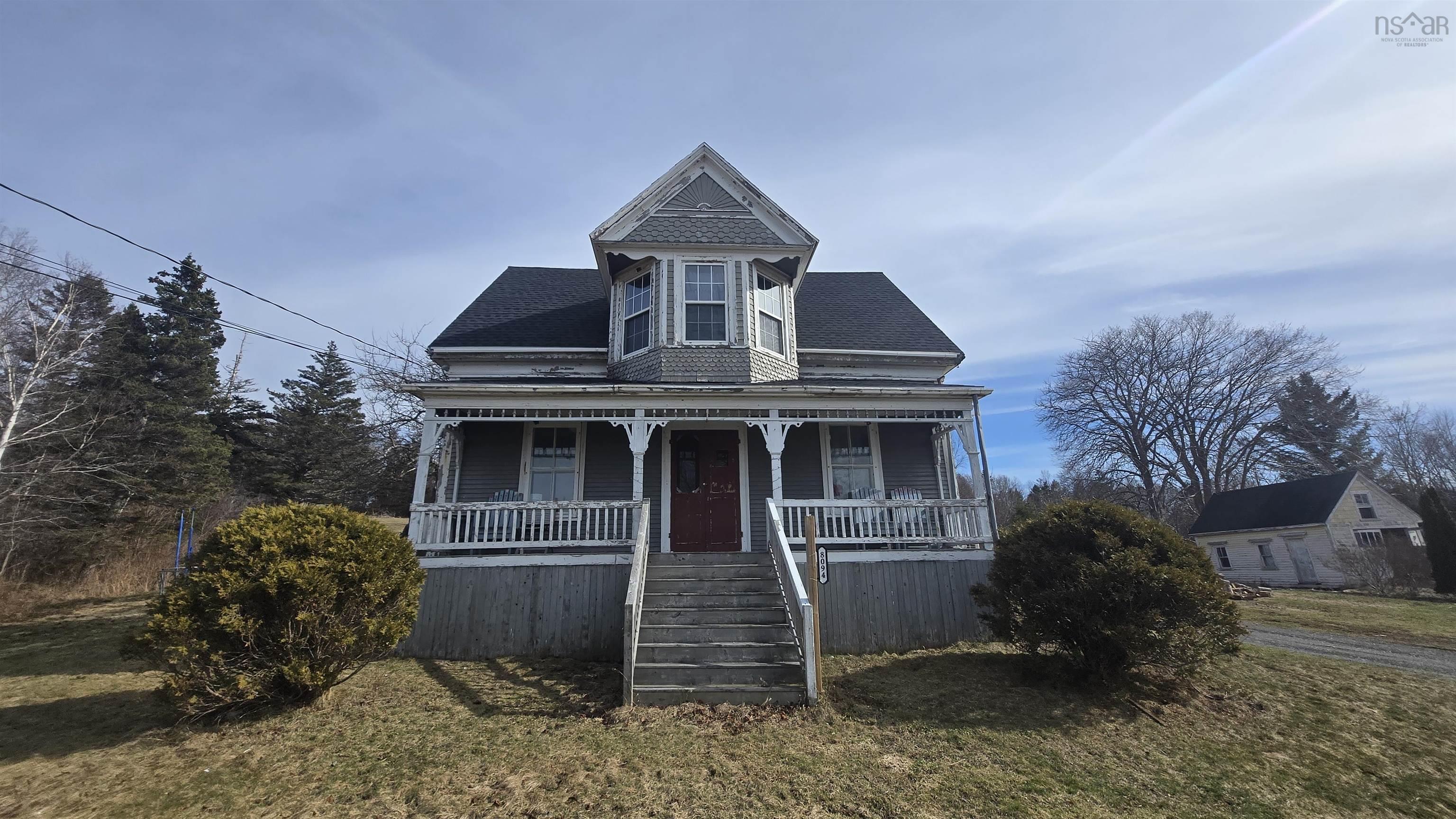 $274,900.00: 8094 Highway 101, Barton