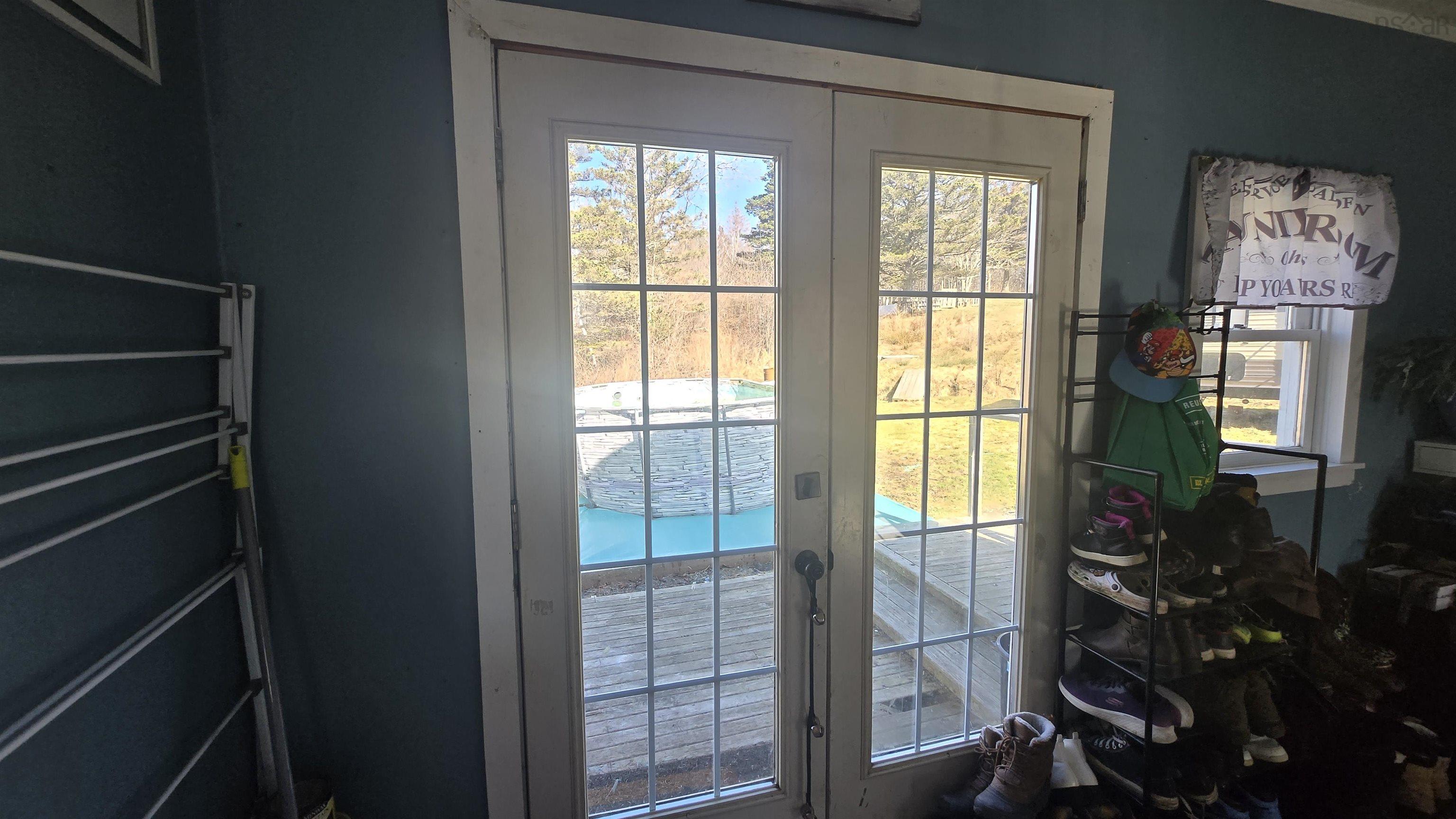 $274,900.00: 8094 Highway 101, Barton