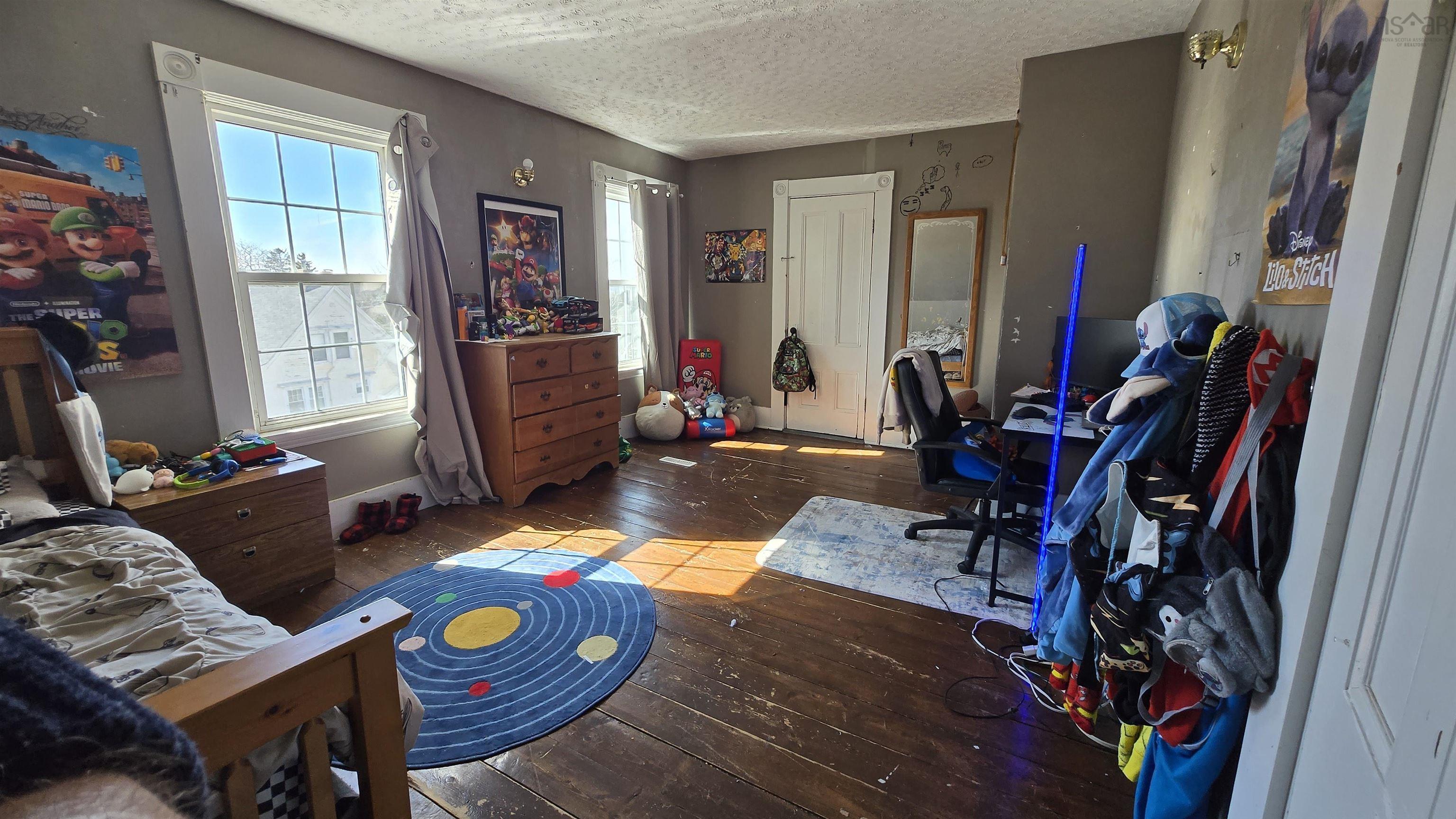 $274,900.00: 8094 Highway 101, Barton