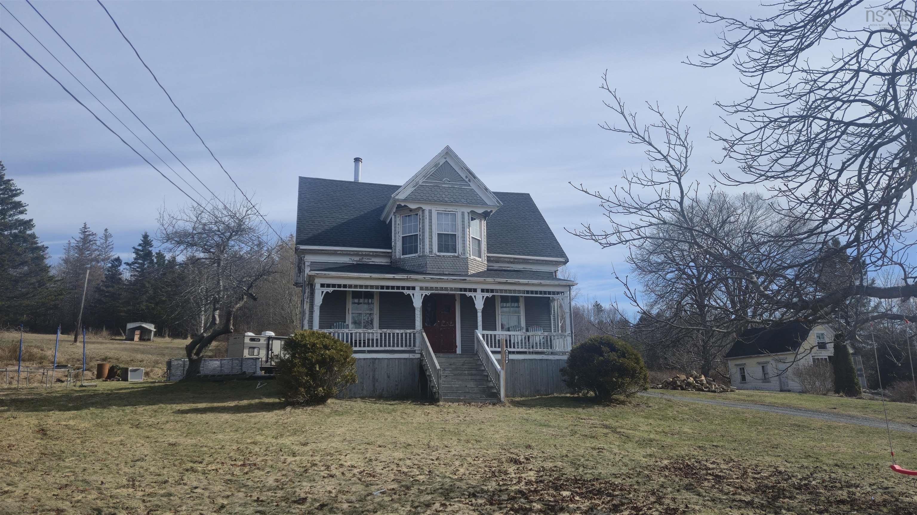 $274,900.00: 8094 Highway 101, Barton