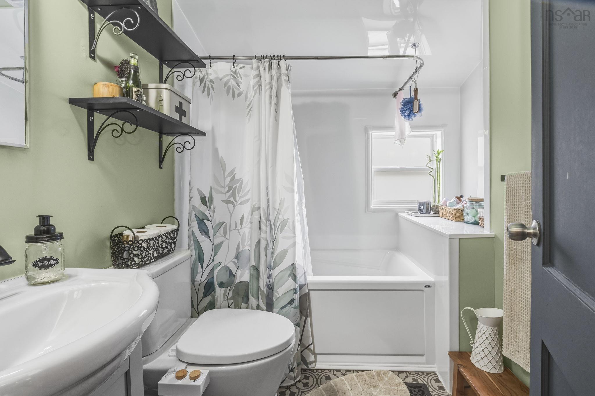 $335,000.00: 20 Novawoood Drive, Dartmouth