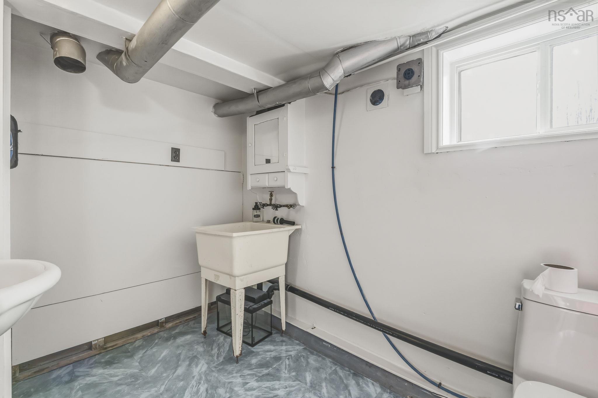 $335,000.00: 20 Novawoood Drive, Dartmouth