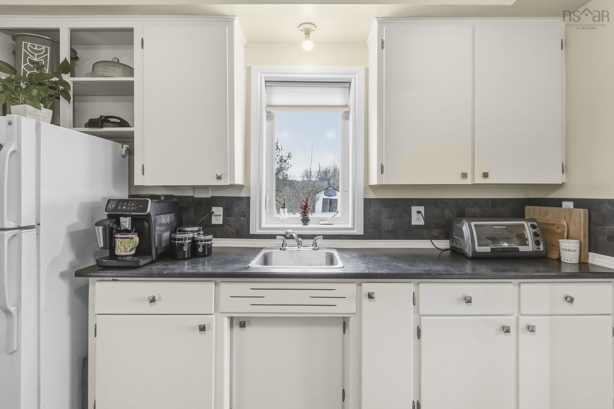 $335,000.00: 20 Novawoood Drive, Dartmouth